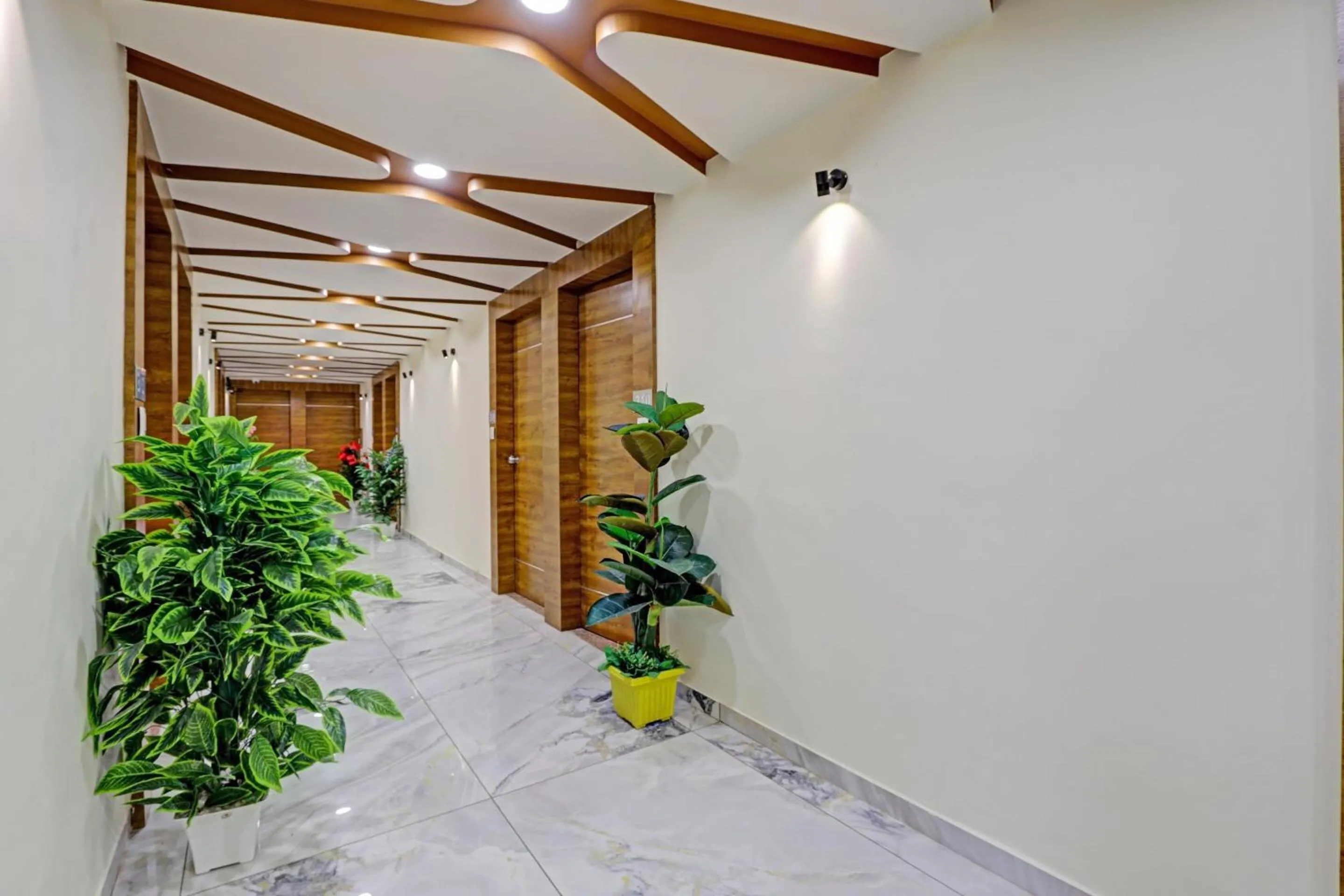 Hotel O M D Palace