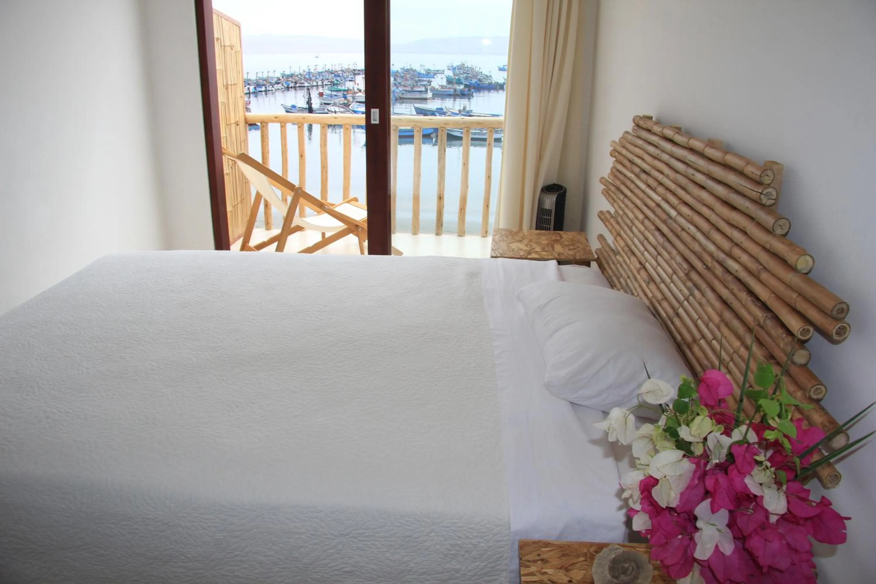 Bed in Bamboo Lodge Paracas