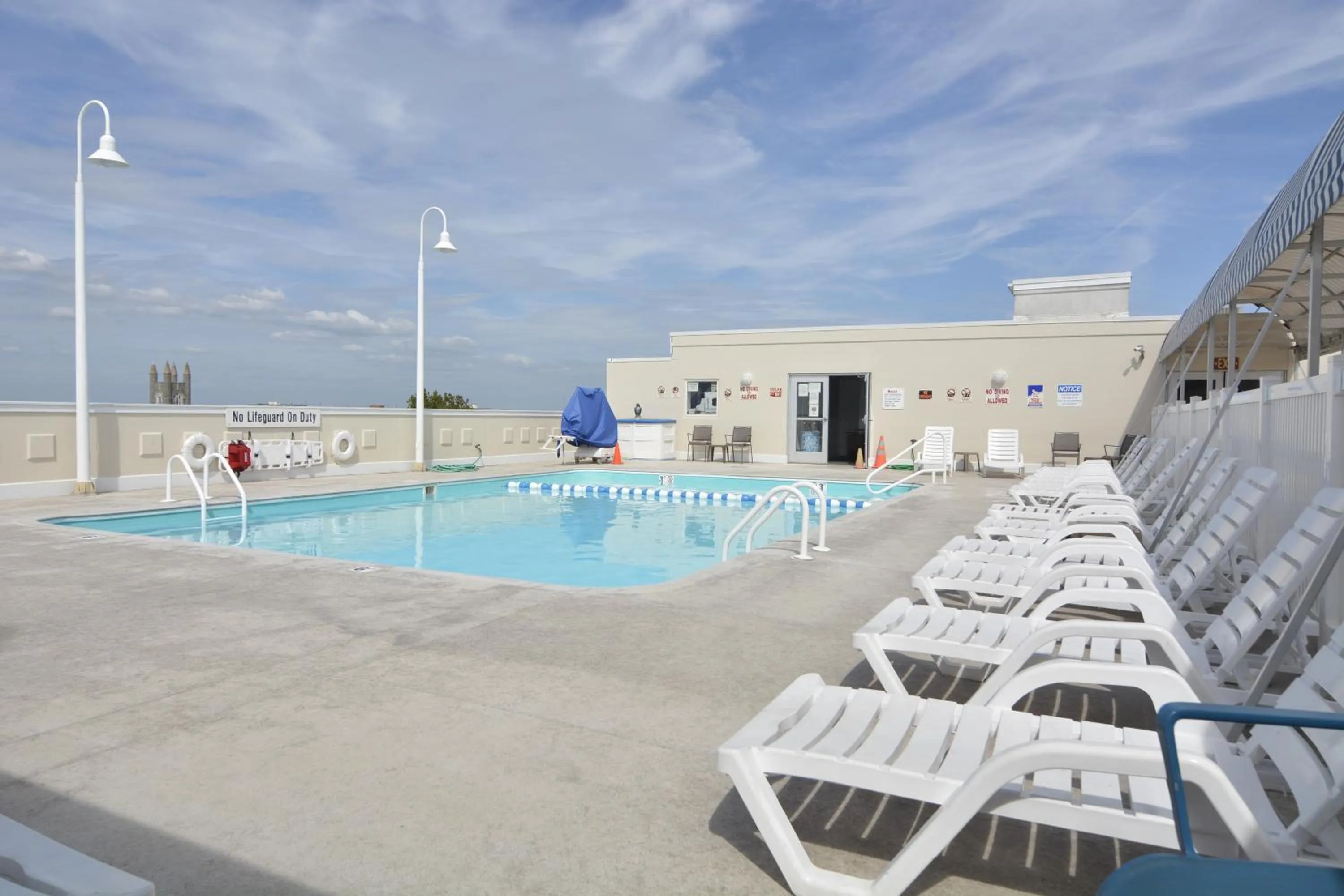 Swimming pool in Biscayne Suites