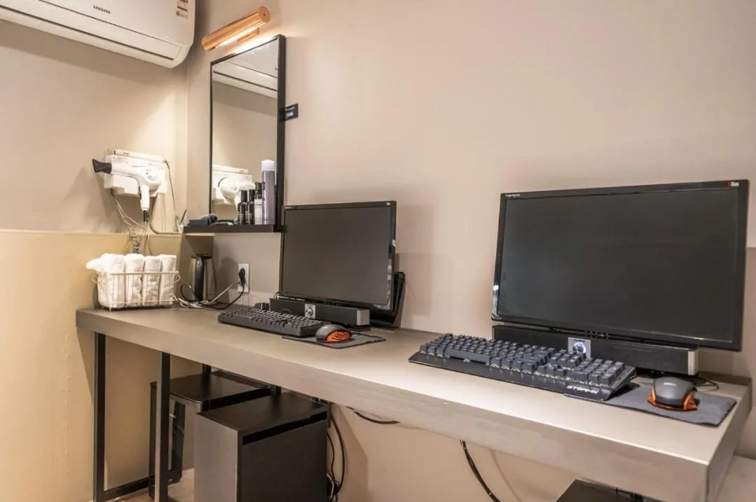 TV and multimedia in Hotel Yam - Paju Geumchon