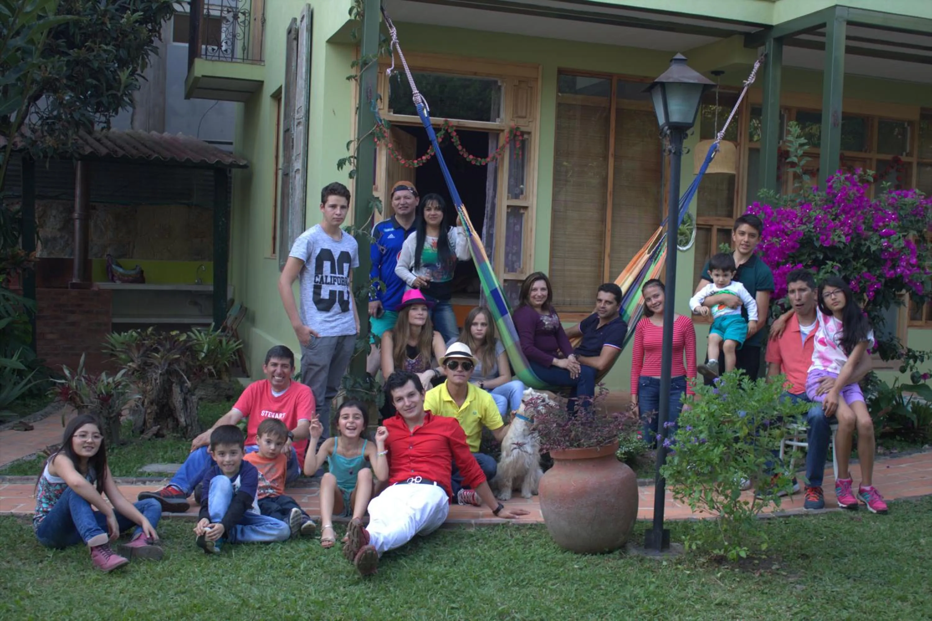 children in Posada Las Bromelias