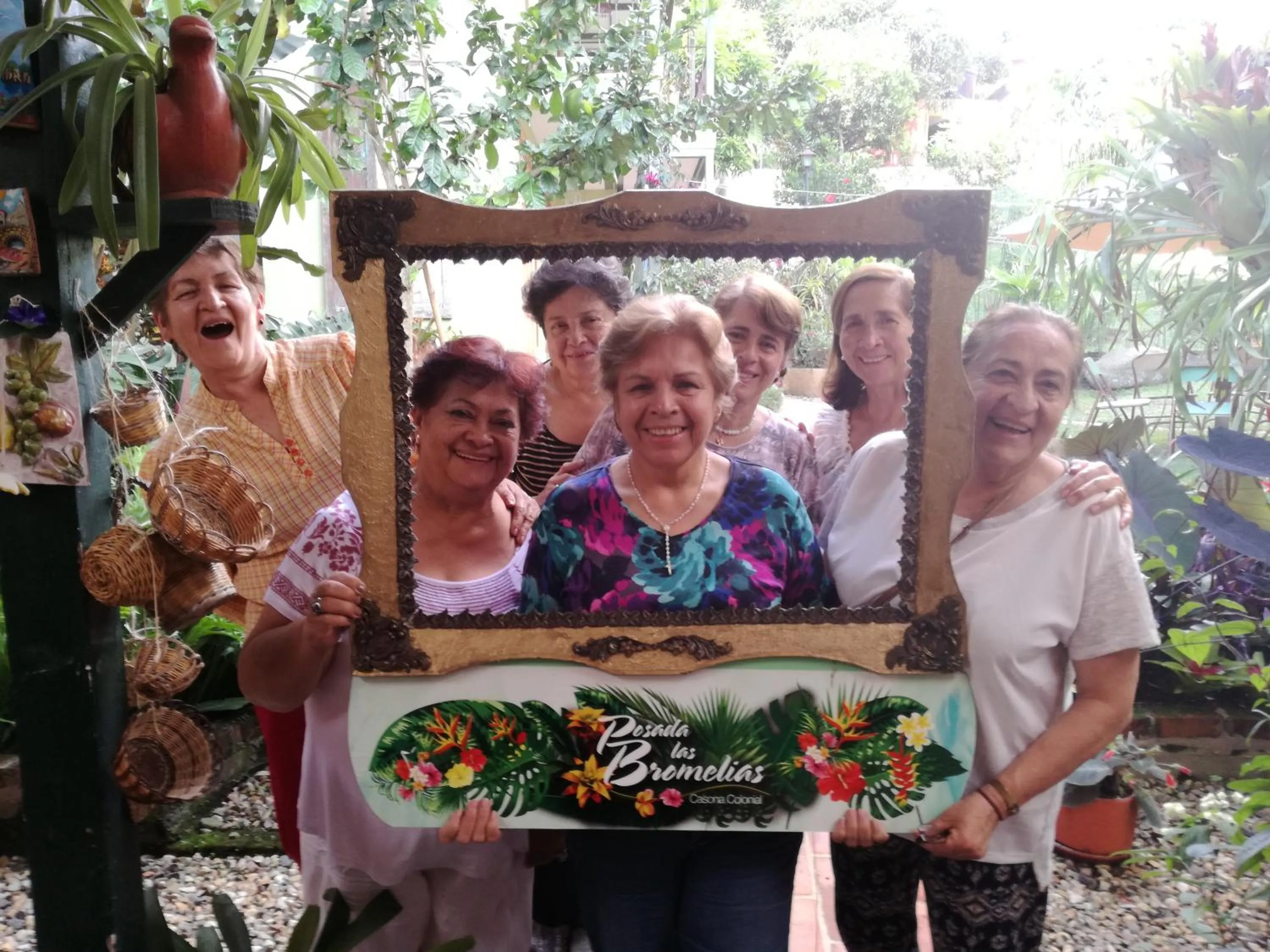 group of guests in Posada Las Bromelias