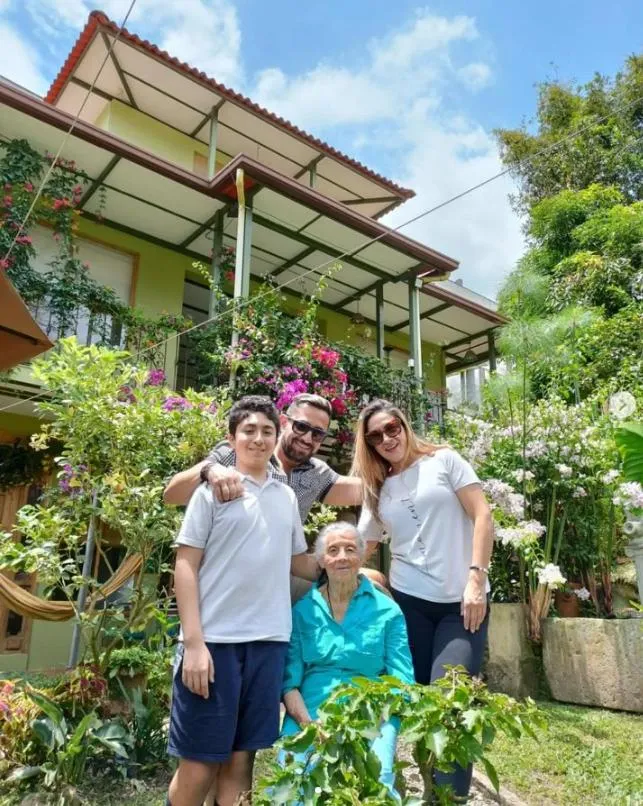 group of guests in Posada Las Bromelias