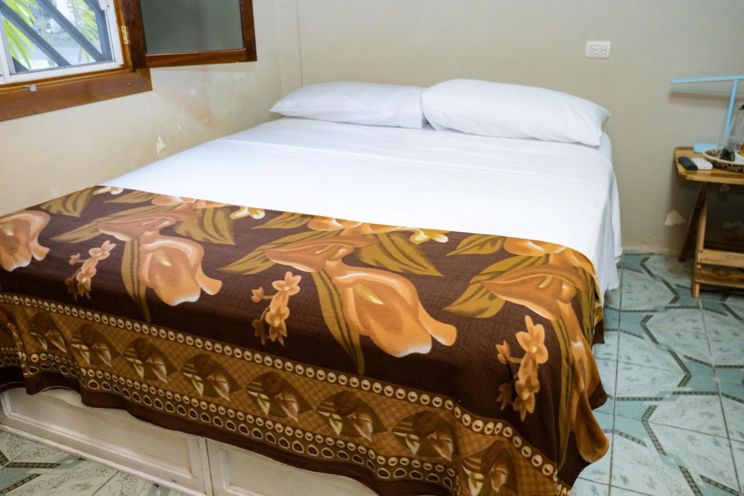 Standard Queen Room in La Casa Naranja Bed and Breakfast