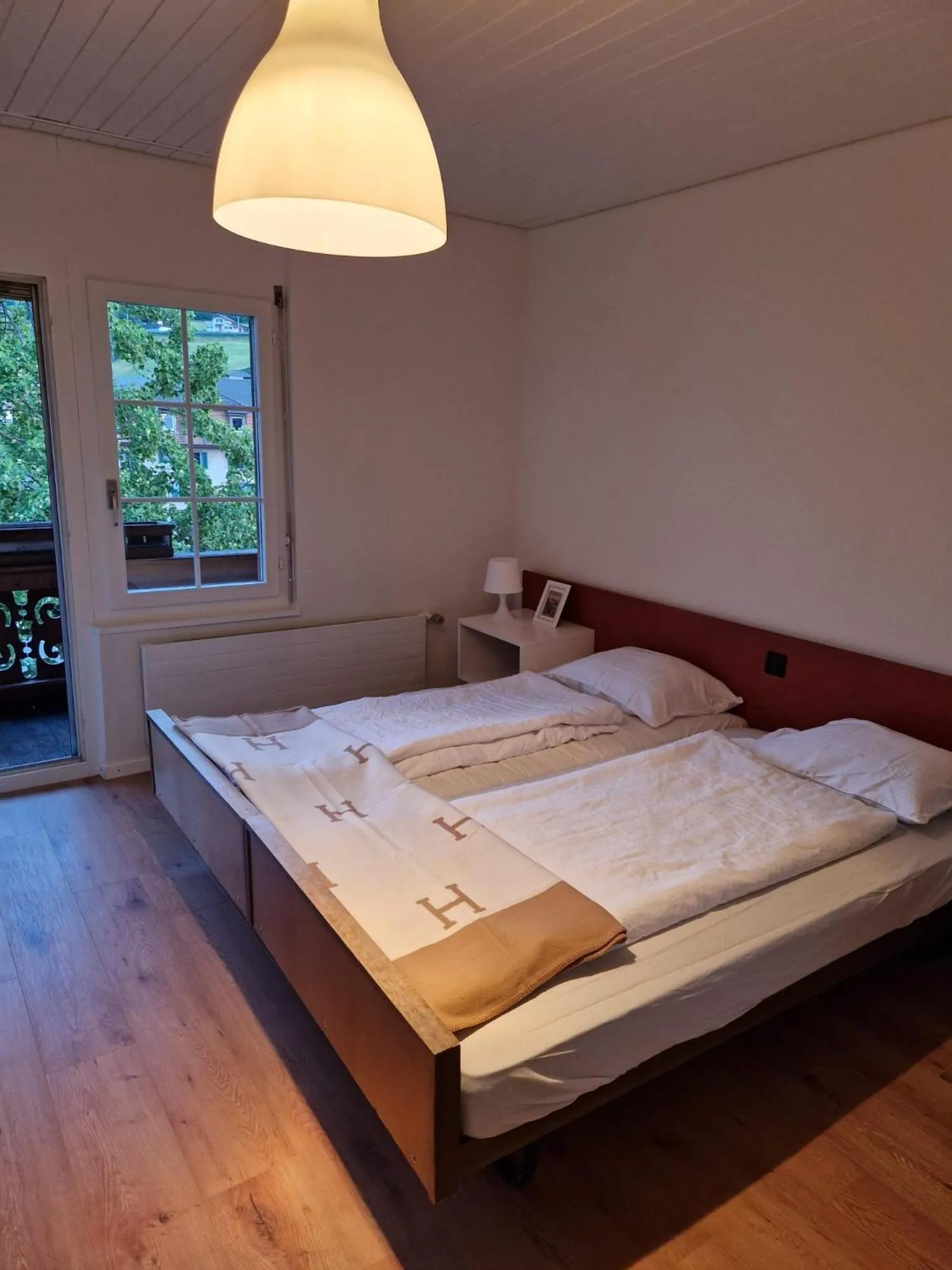 Bedroom, Bed in Hotel Chalet Bellerive