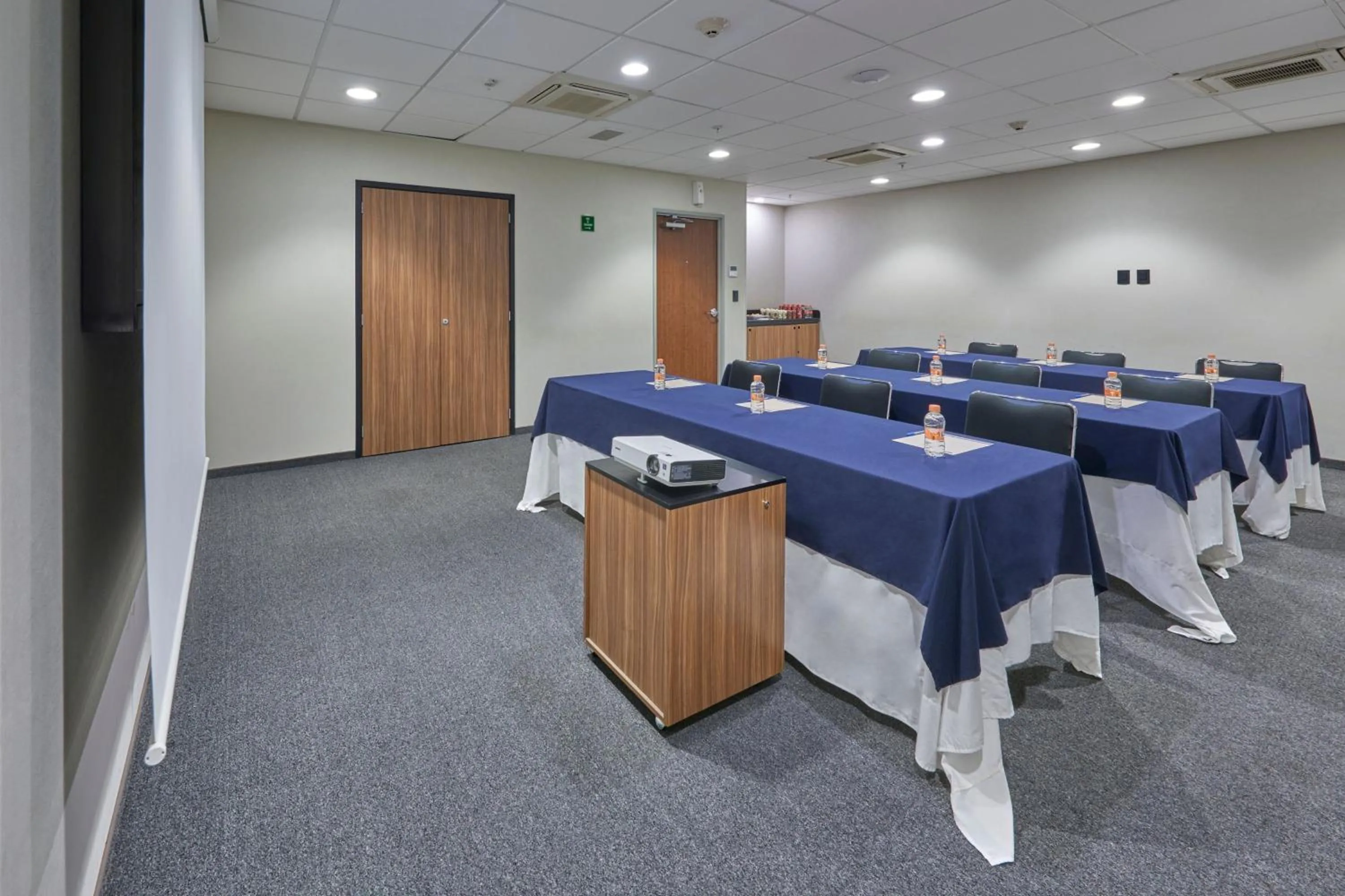 Meeting/conference room in City Express by Marriott Tehuacan
