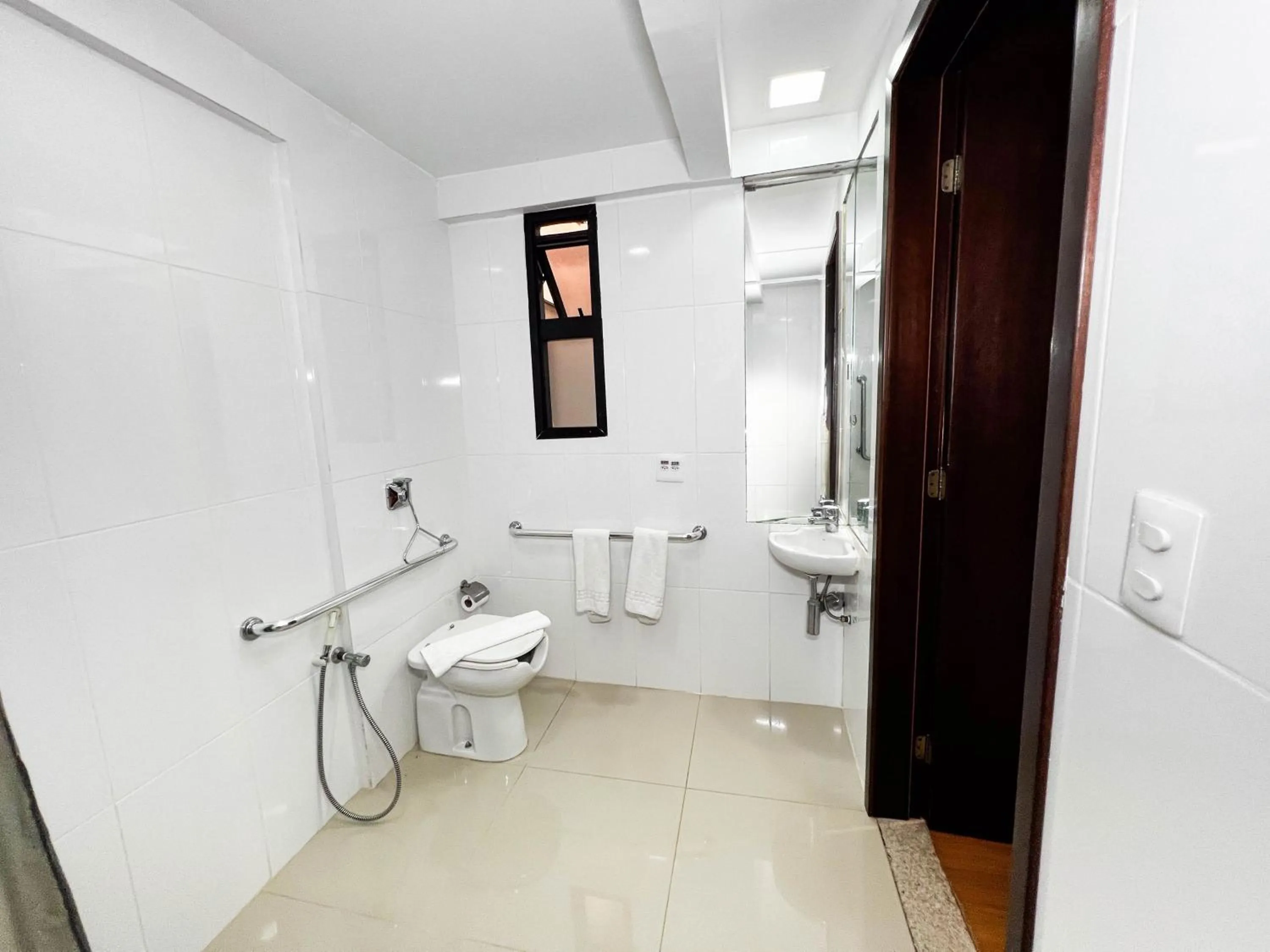 Shower in Royal Design Savassi Hotel