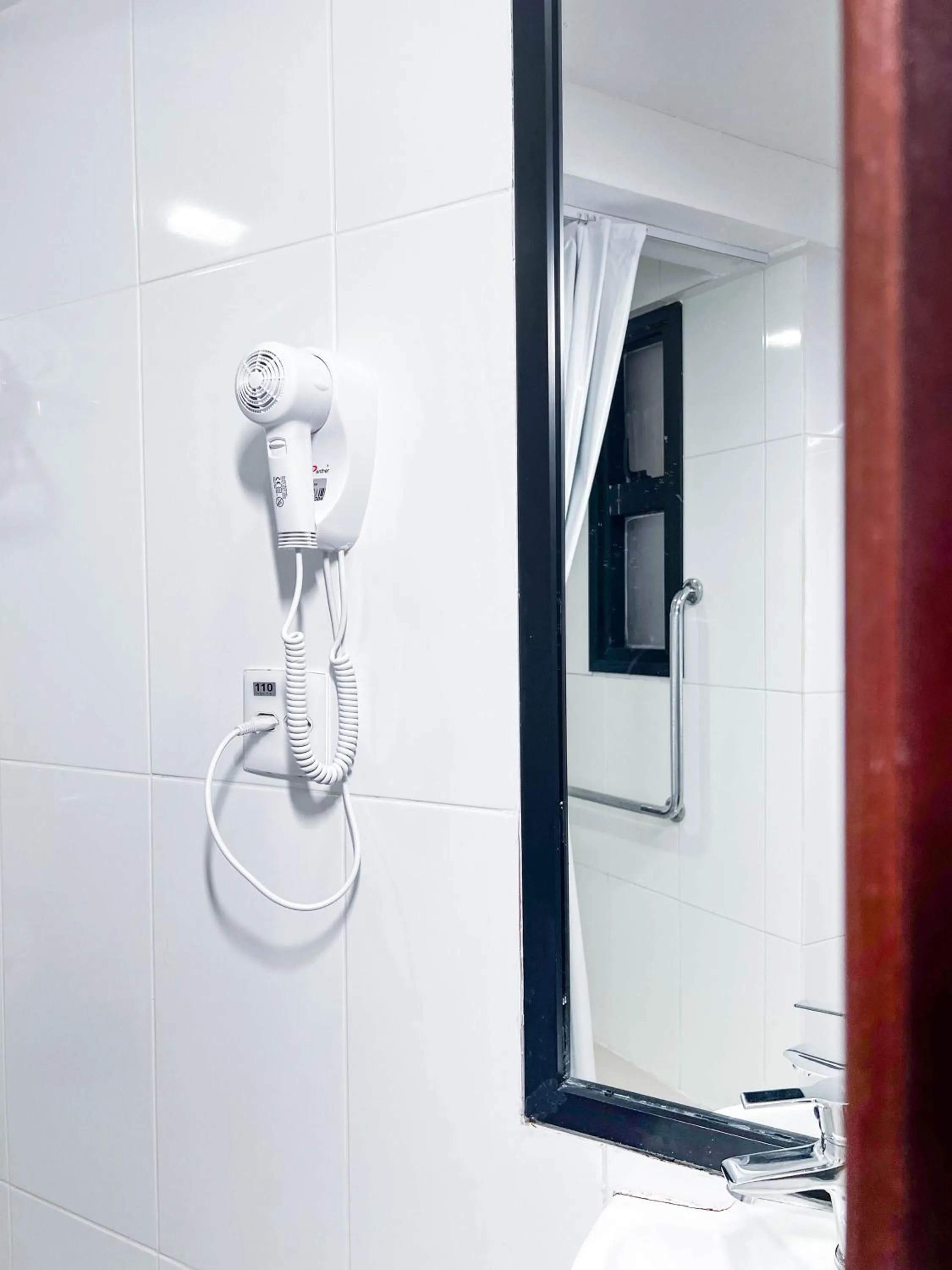 Shower in Royal Design Savassi Hotel