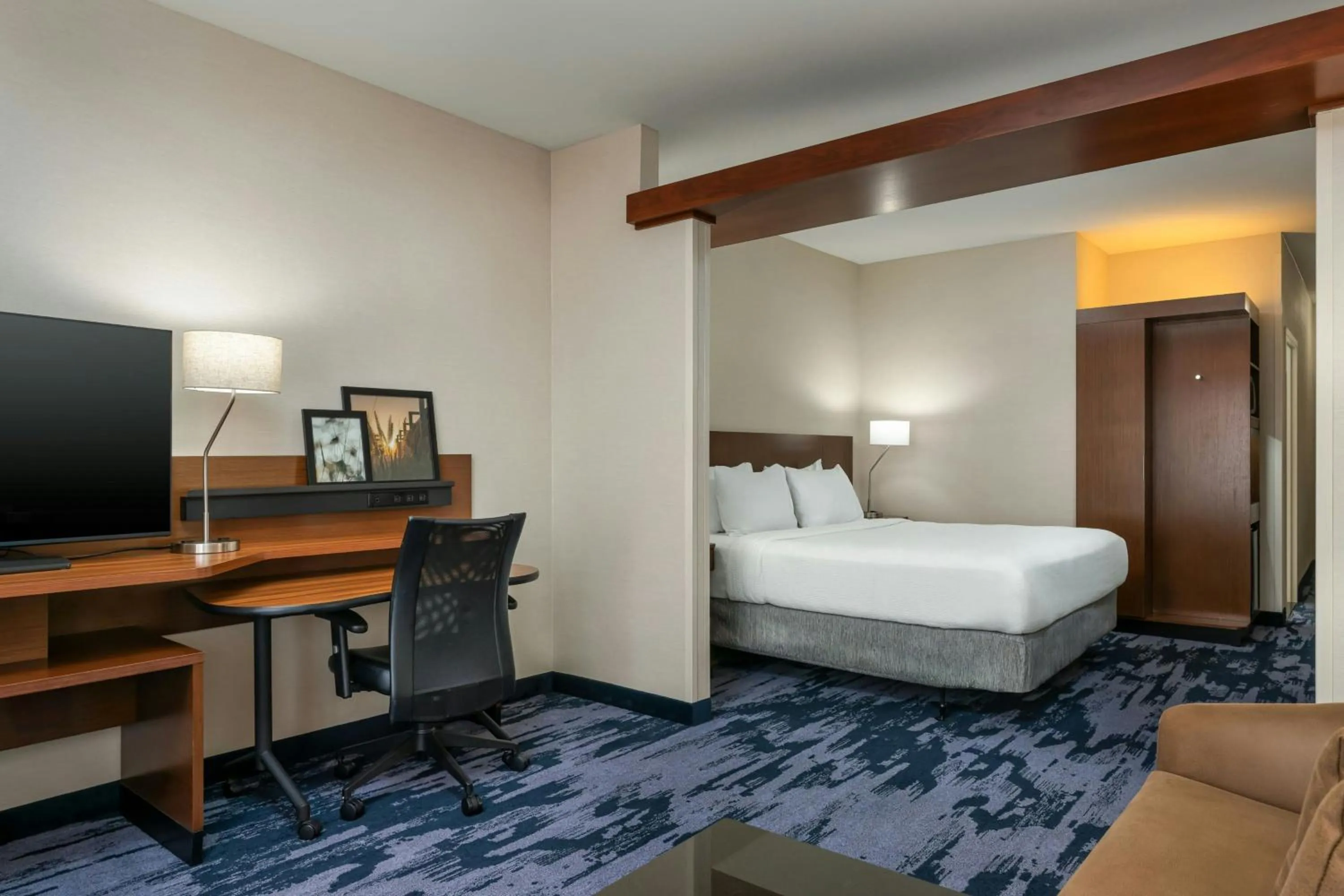 Photo of the whole room, Bed in Fairfield Inn & Suites by Marriott Twin Falls