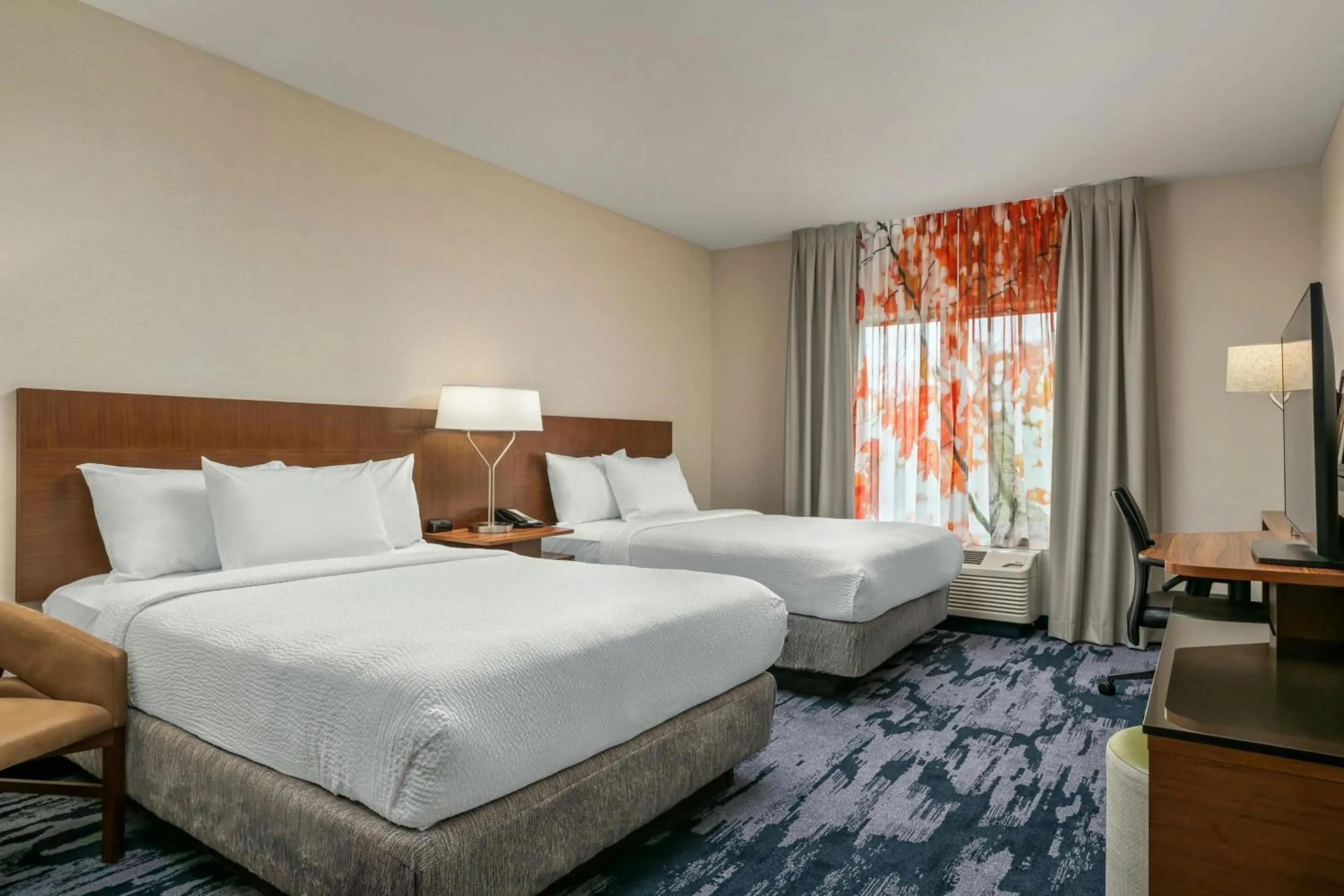 Photo of the whole room, Bed in Fairfield Inn & Suites by Marriott Twin Falls