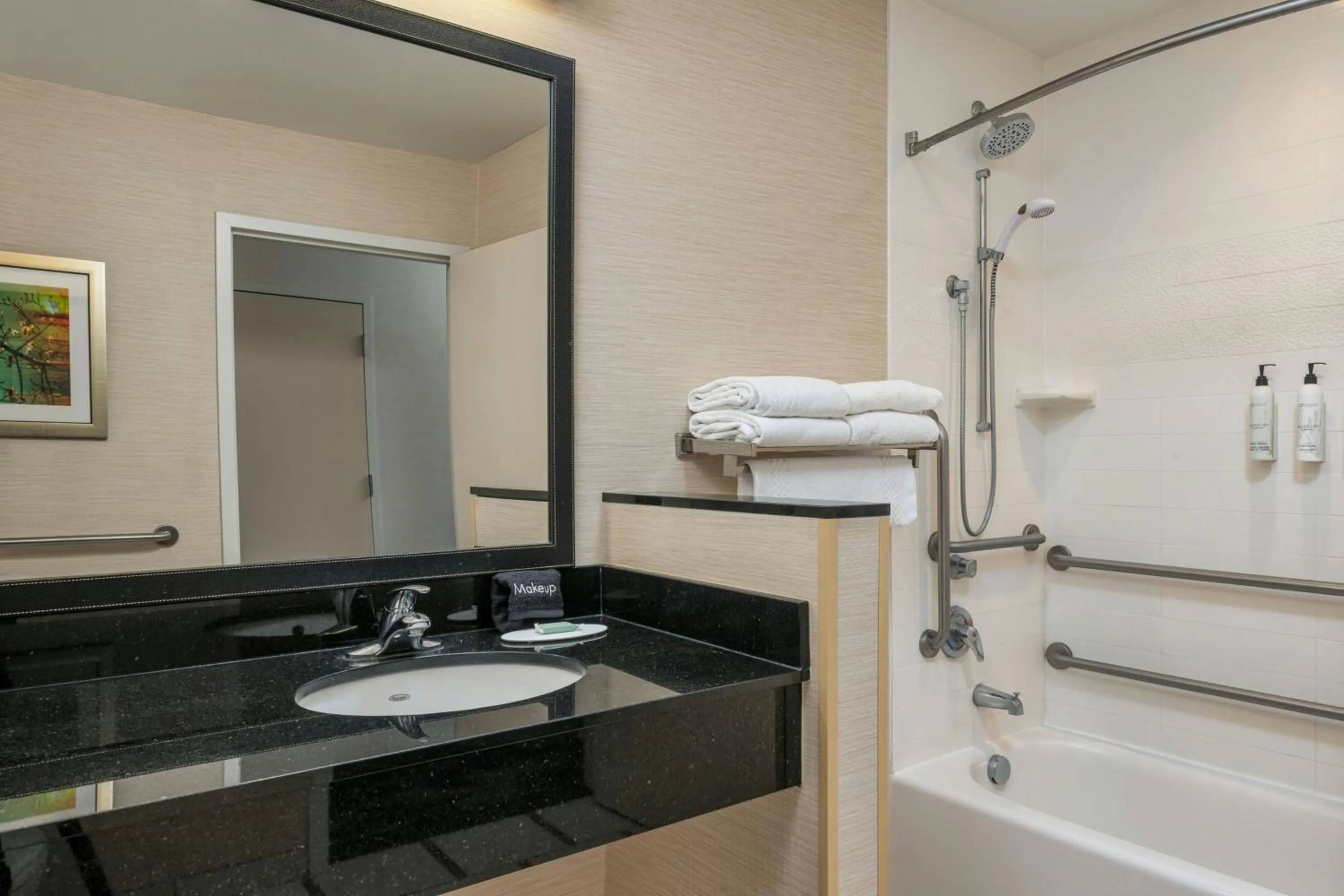 Bathroom in Fairfield Inn & Suites by Marriott Twin Falls