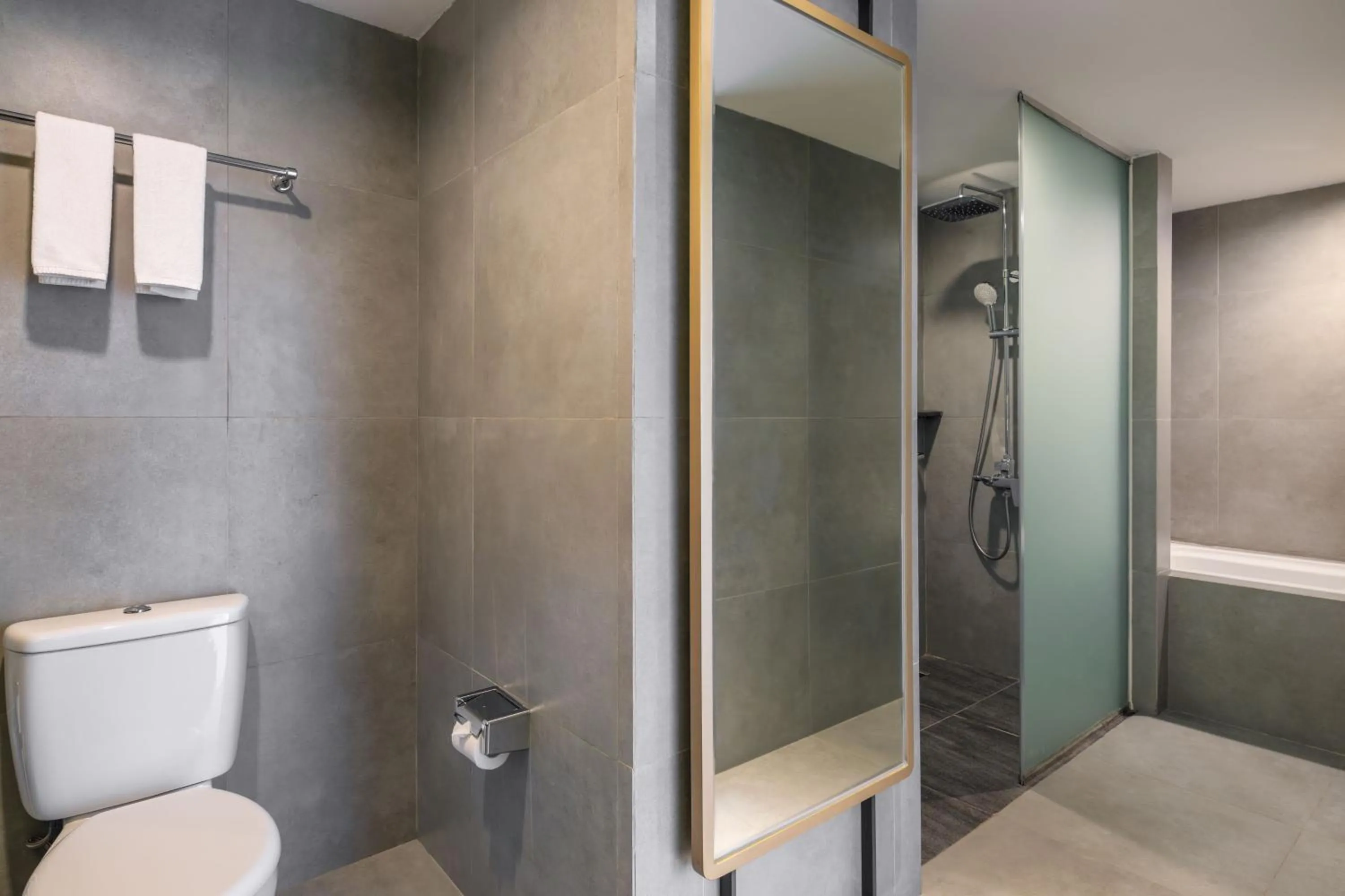 Bathroom in Hotel Santika Lahat