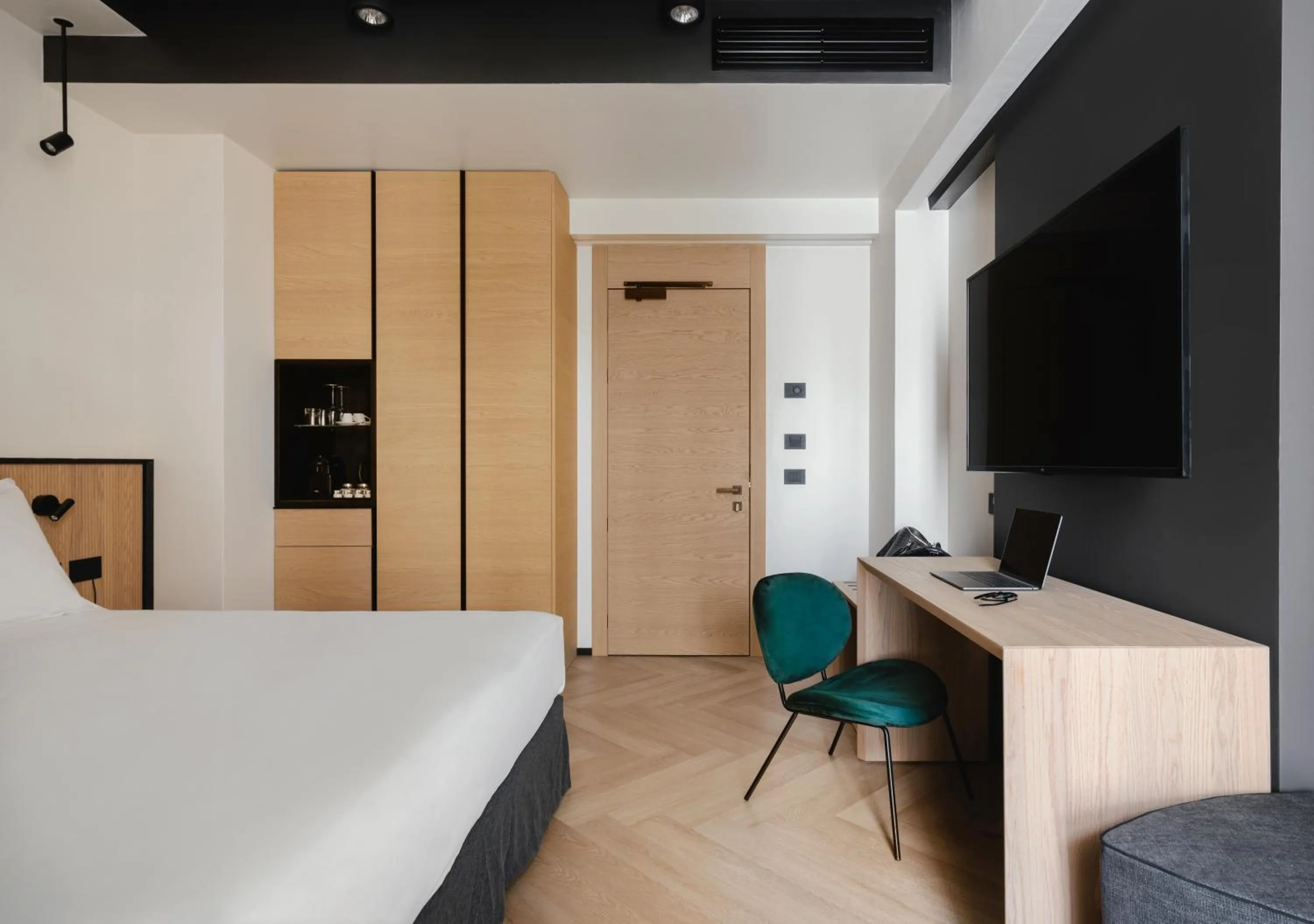 Bed in View Place & Spa