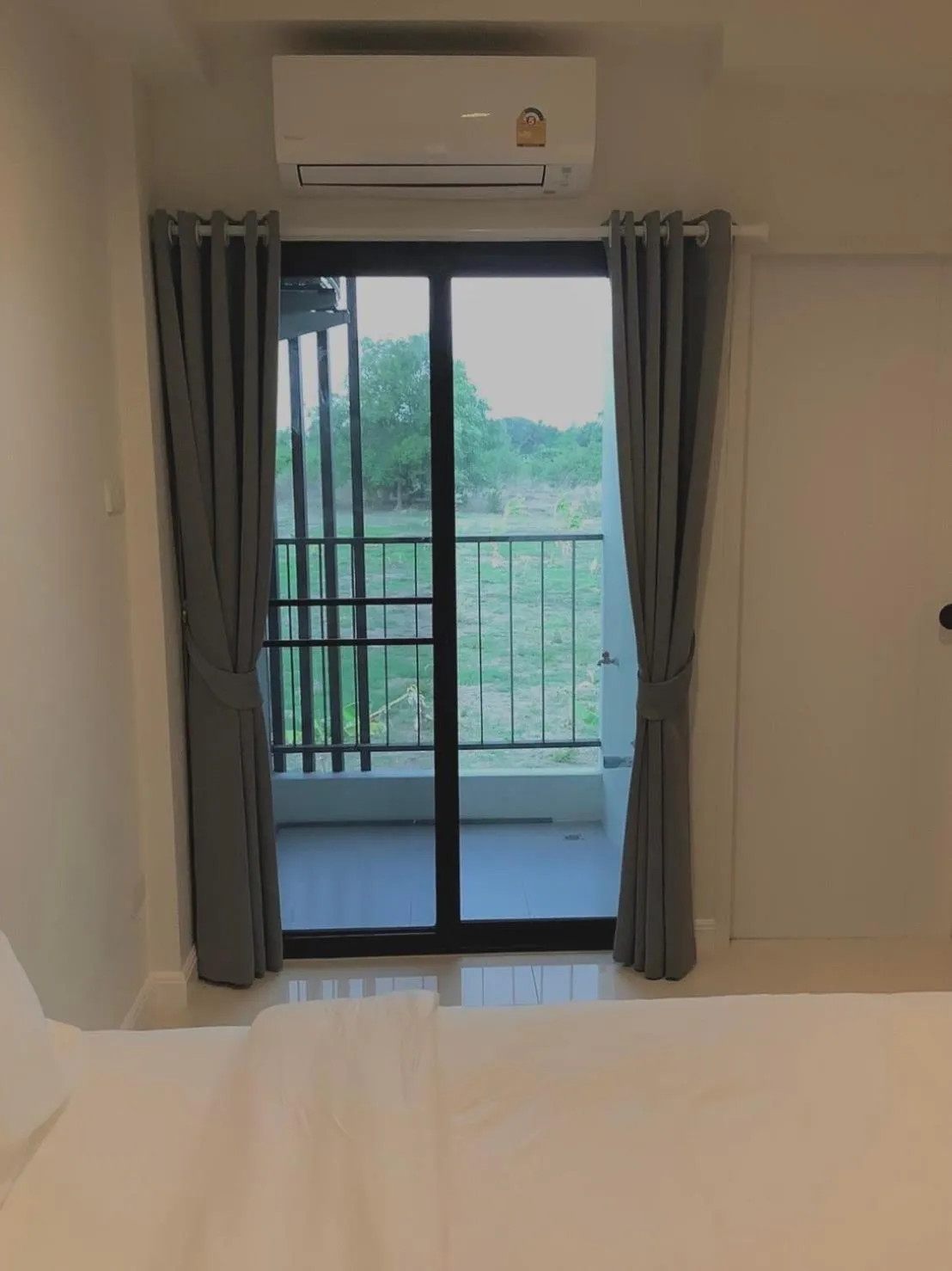 Balcony/Terrace, Bed in IKKYU2 Angthong อิคคิว2