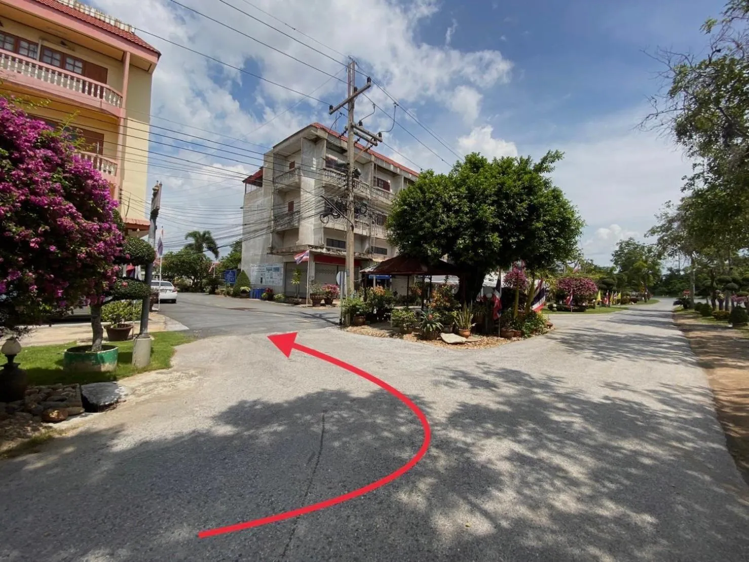 Facade/entrance in IKKYU2 Angthong อิคคิว2