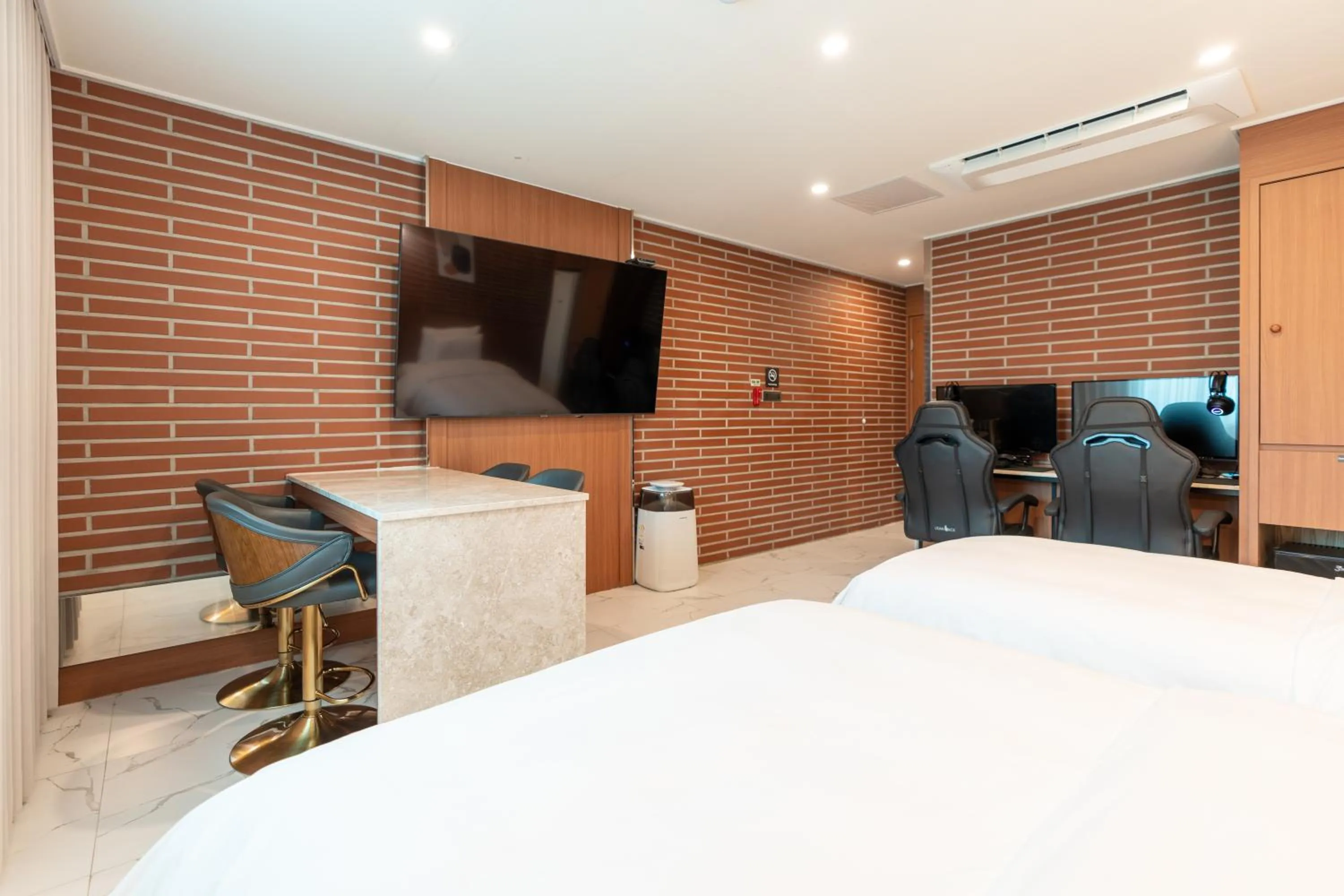Bed in Jecheon Hound Hotel