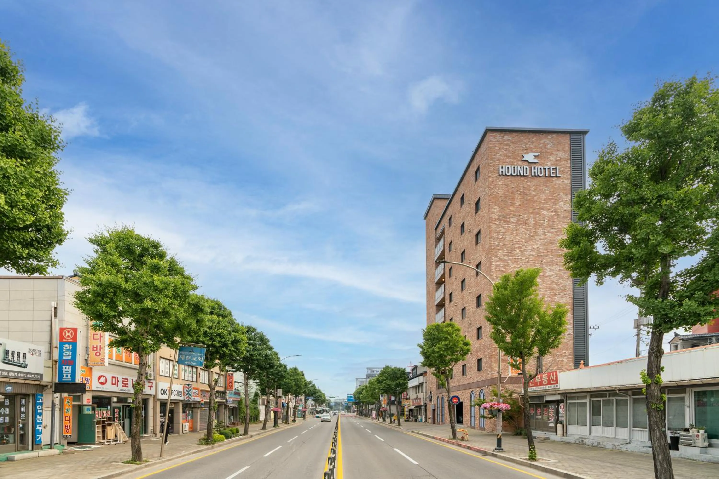 Property building in Jecheon Hound Hotel
