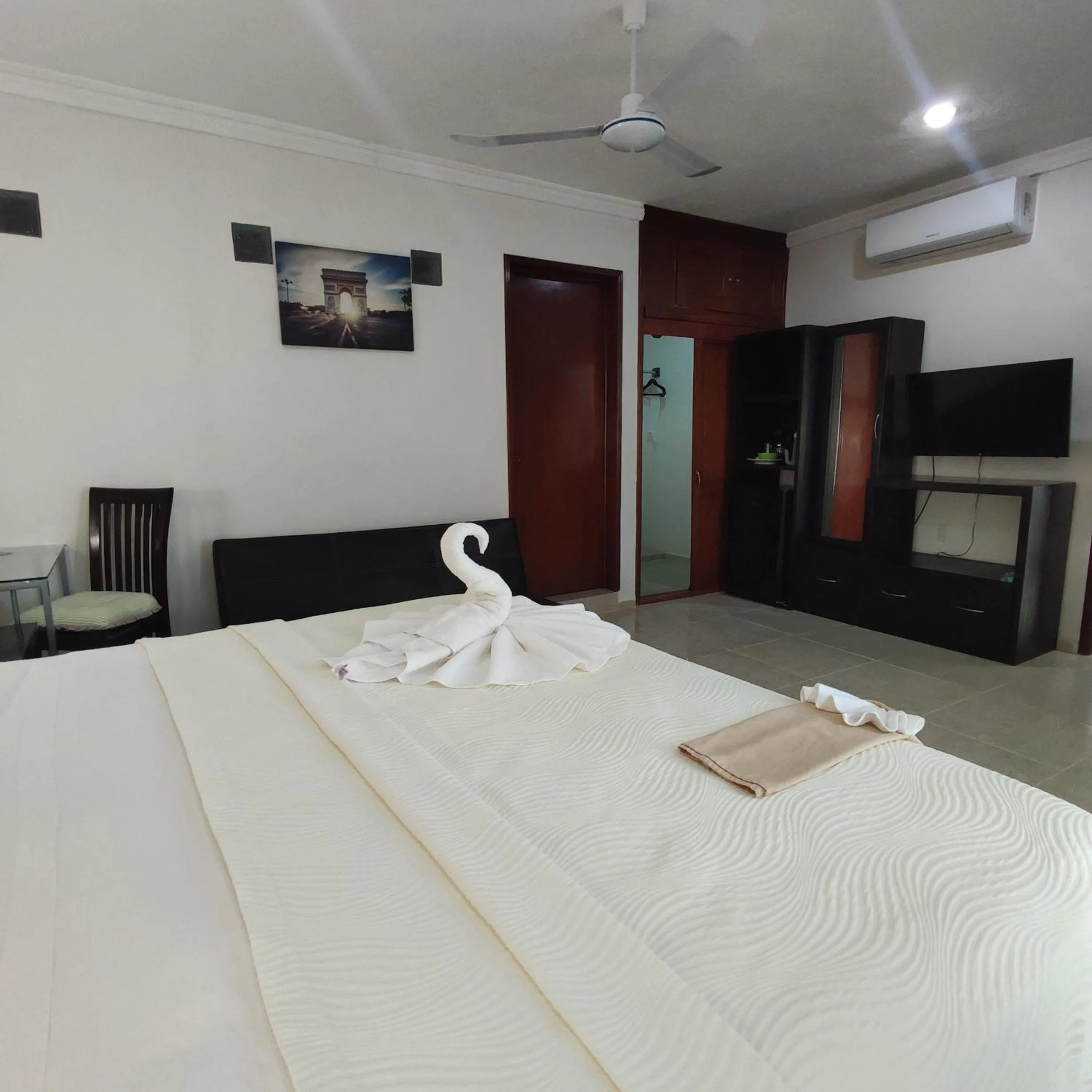 Bed in Hotel CEO Group