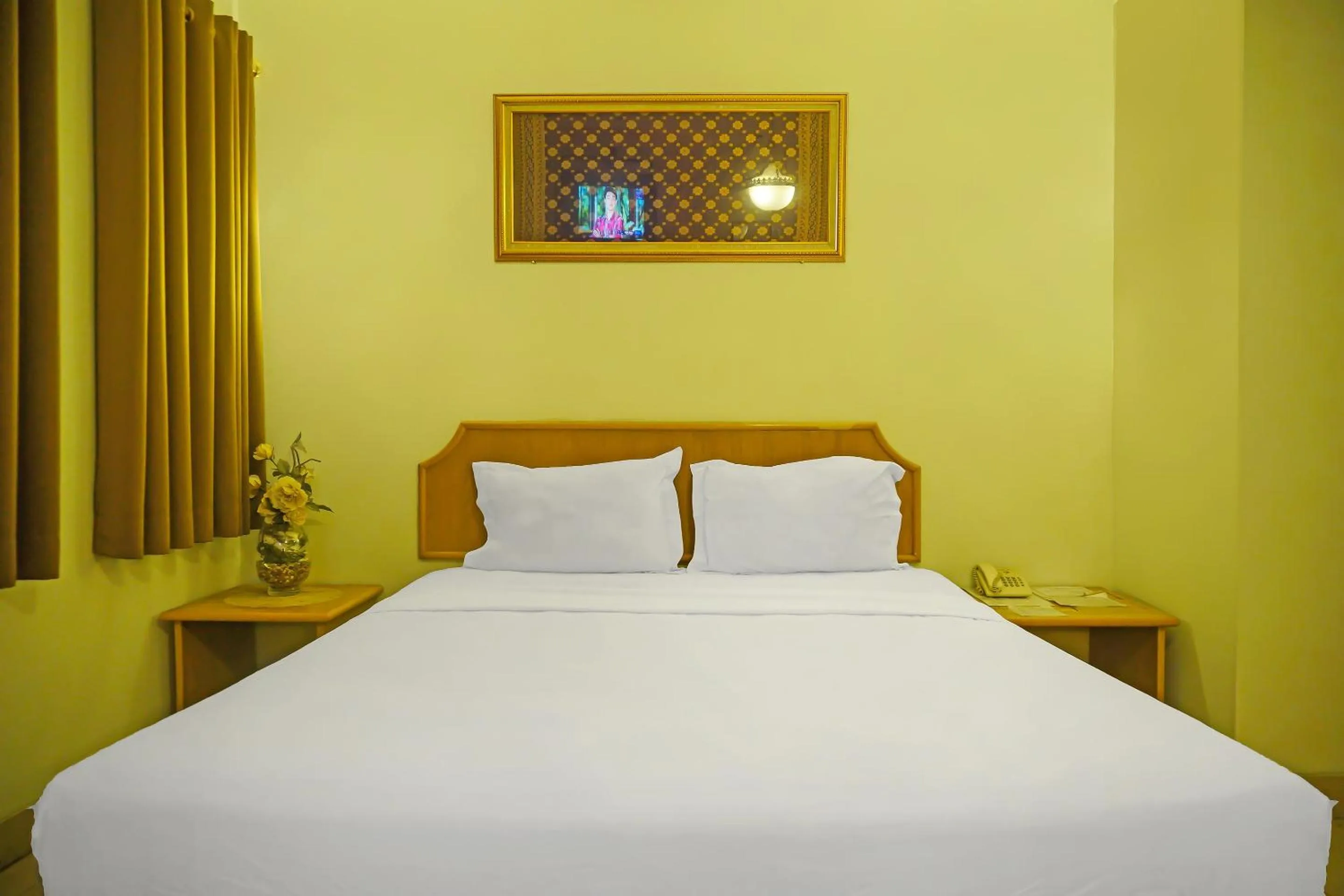 Bedroom, Bed in Collection O 92690 Hotel Limas