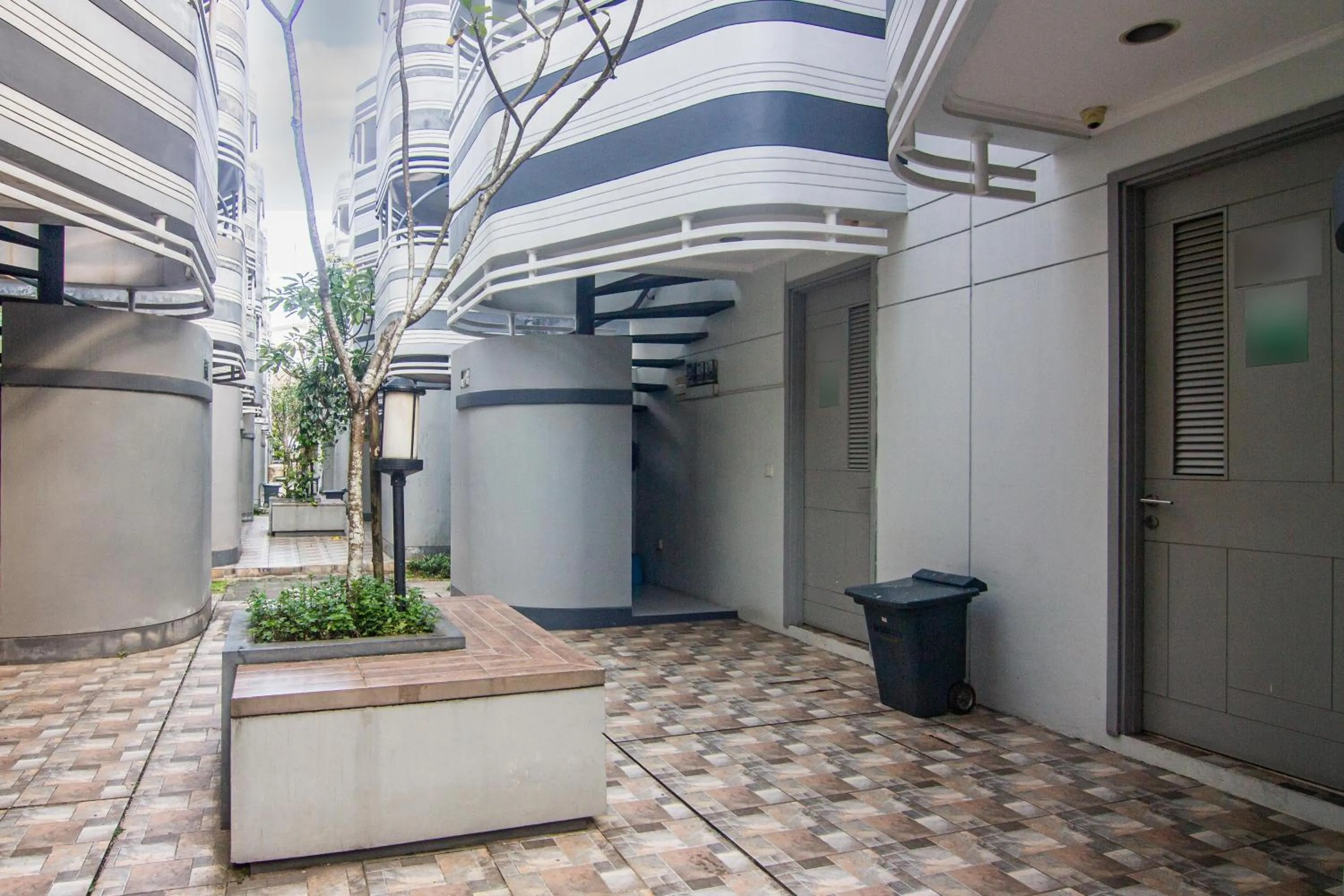 Garden in Hotel O Anartha Residence