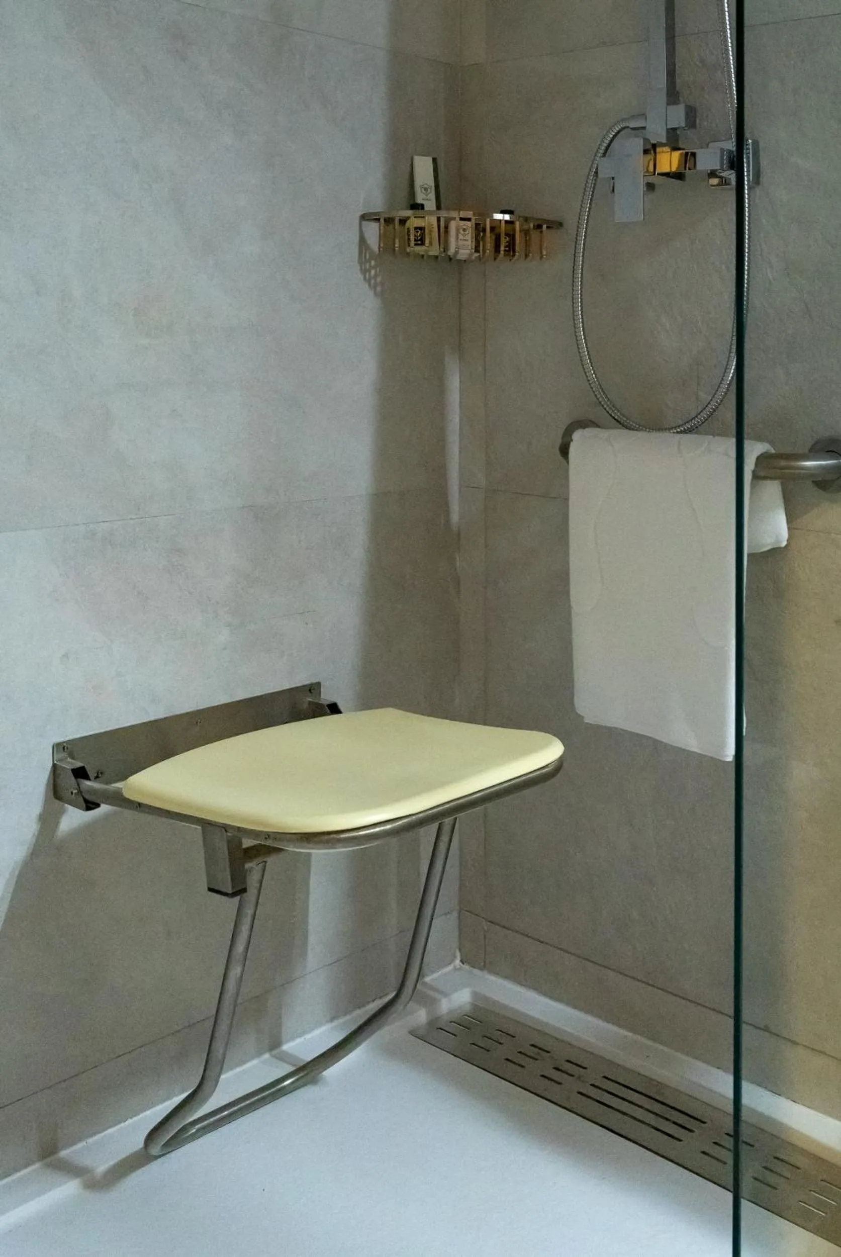 Bathroom in AD HOTEL HYDRA