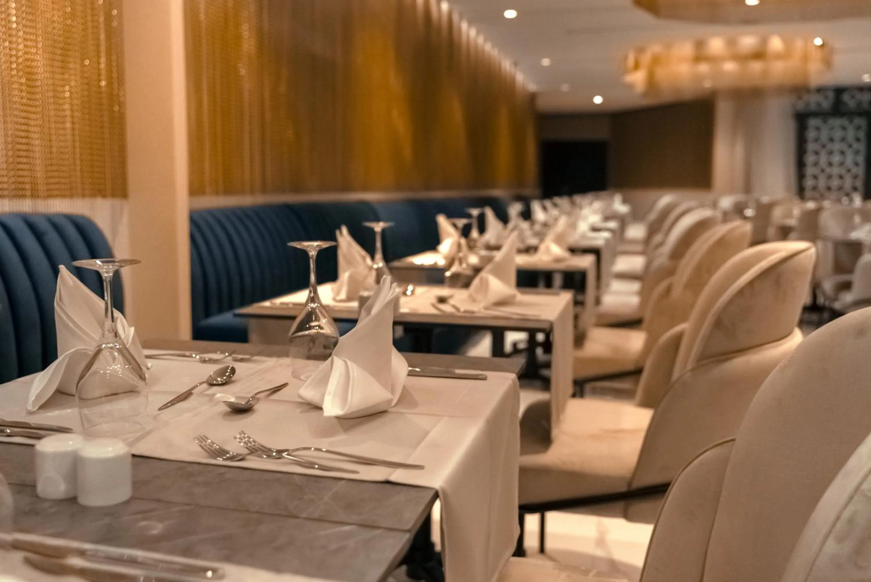 Restaurant/places to eat in AD HOTEL HYDRA