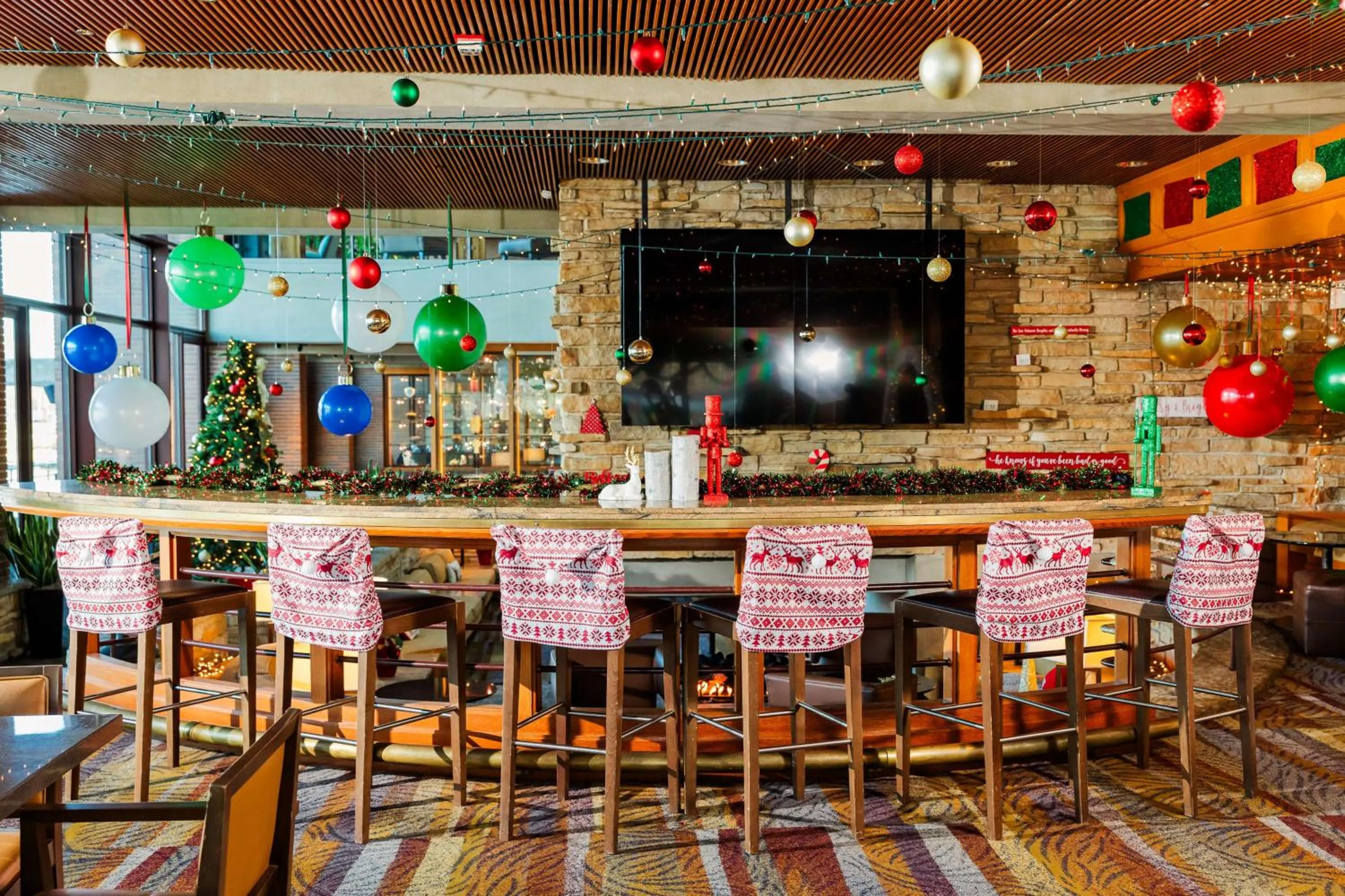 Lounge or bar in Hyatt Lodge Oak Brook Chicago