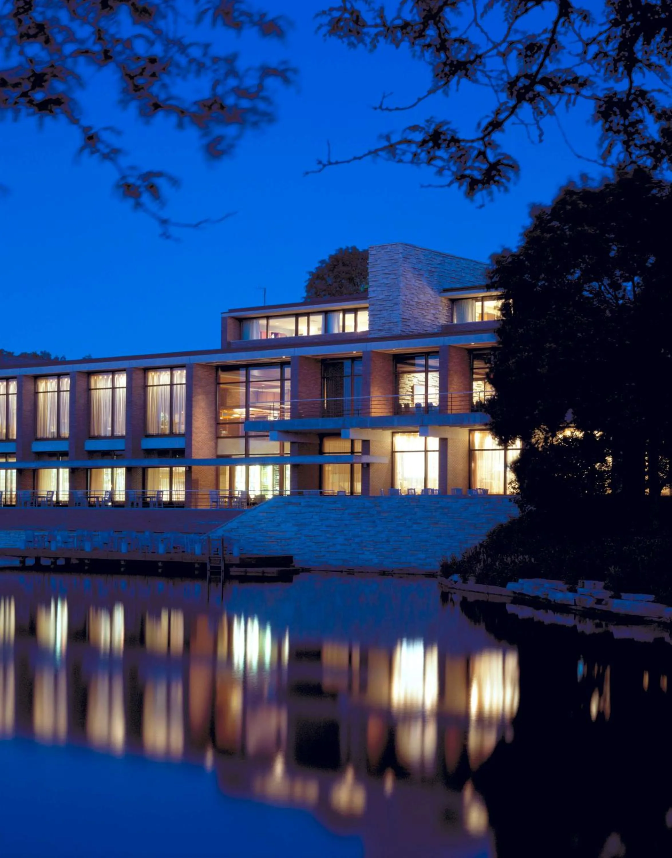 Property building in Hyatt Lodge Oak Brook Chicago