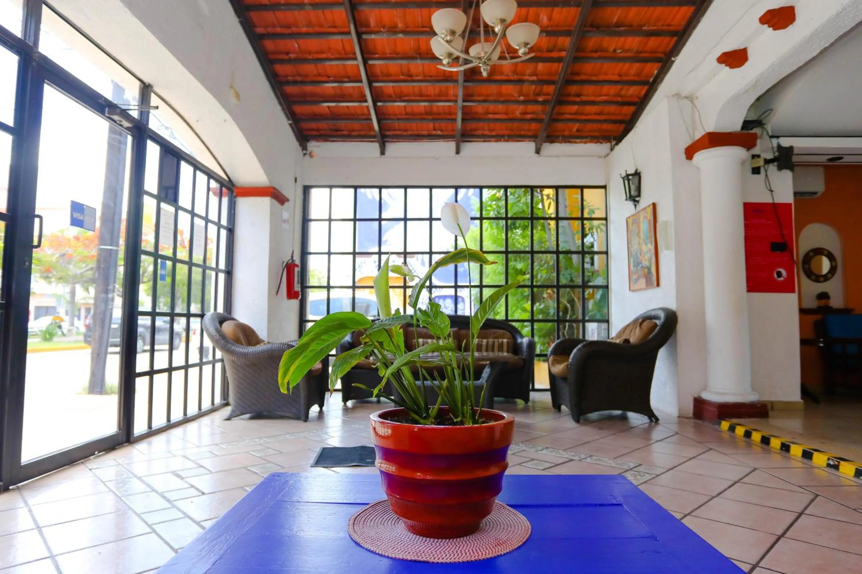 Living room in Hotel Hacienda Cancun