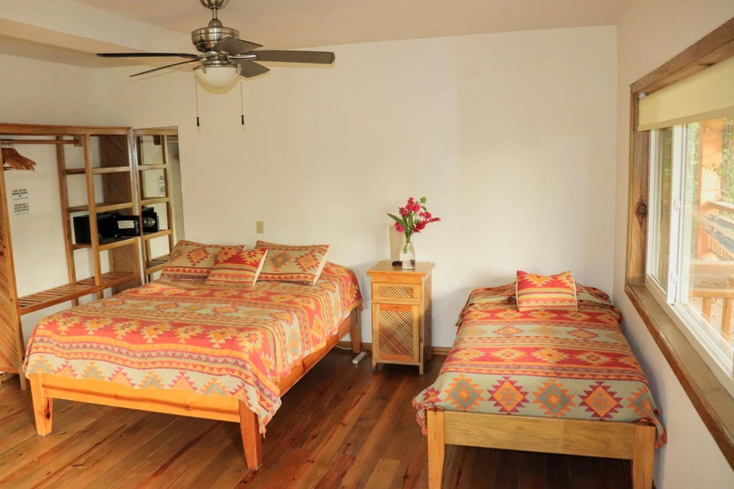 Bed in Hotel Posada Seremein ,West Bay ,Roatan