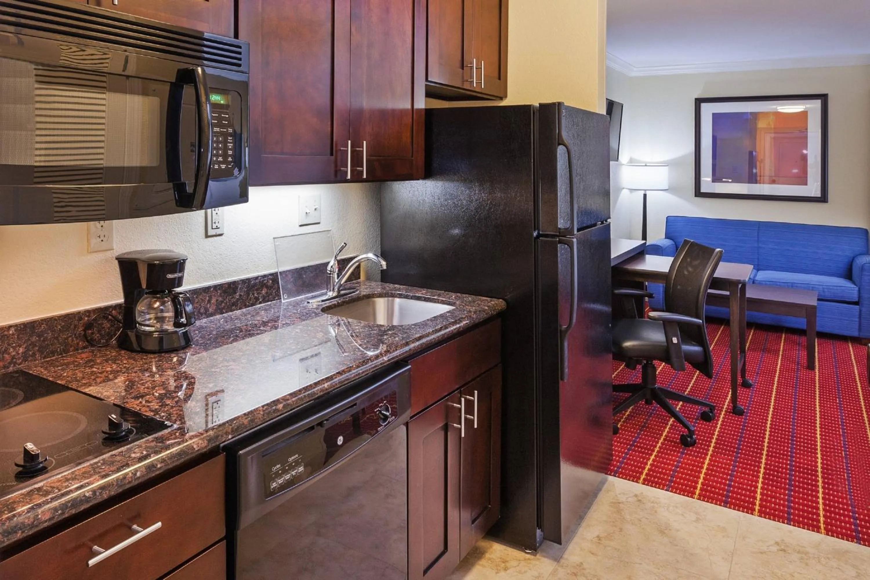 Kitchen or kitchenette in TownePlace Suites by Marriott Corpus Christi