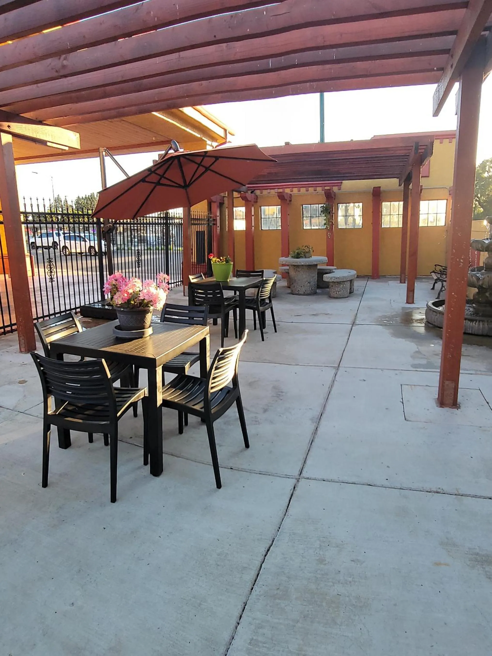 Patio in Mission Inn and Suites