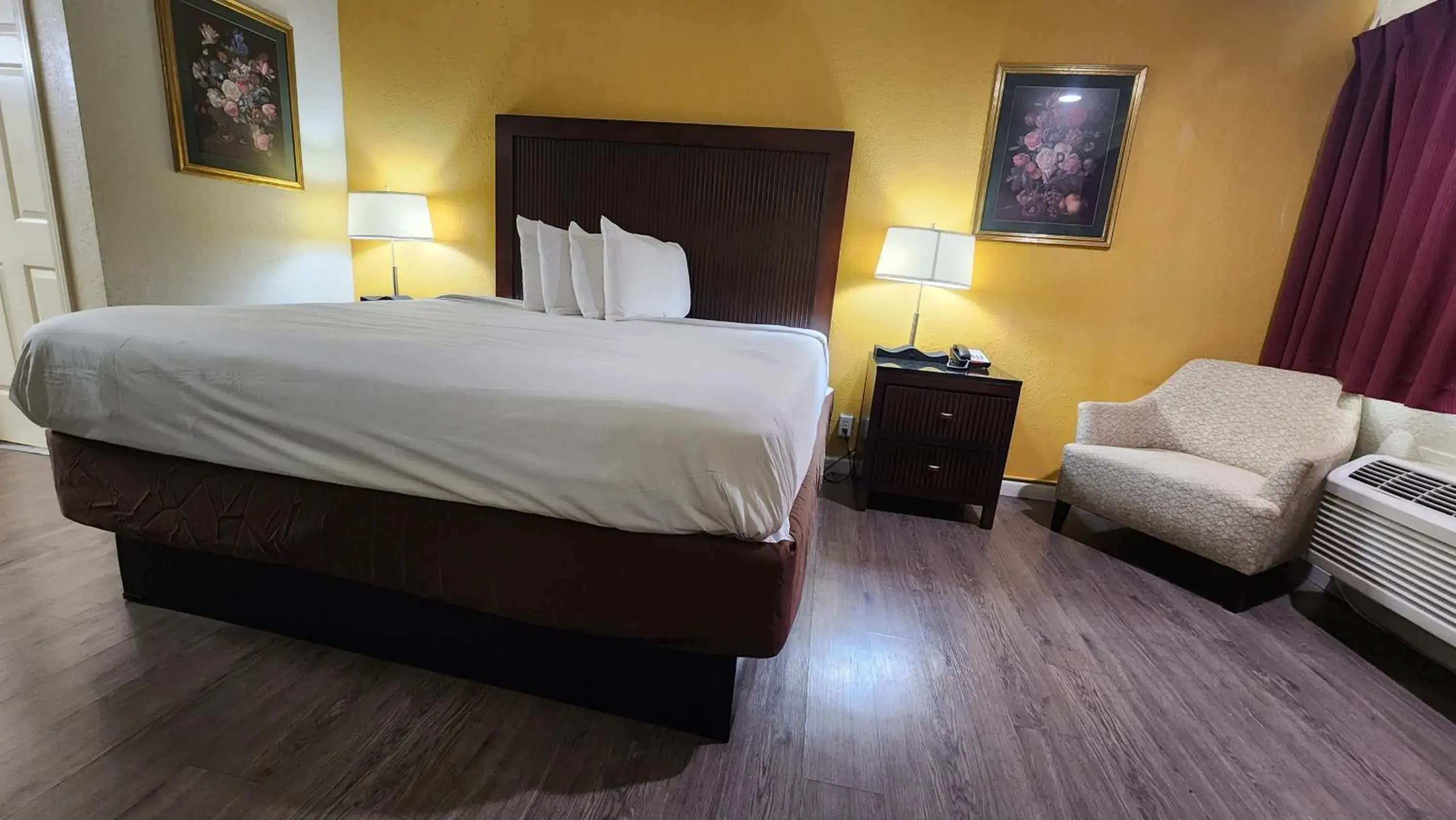 King Studio - Non-Smoking in Mission Inn and Suites King Studio - Non-Smoking in Mission Inn and Suites