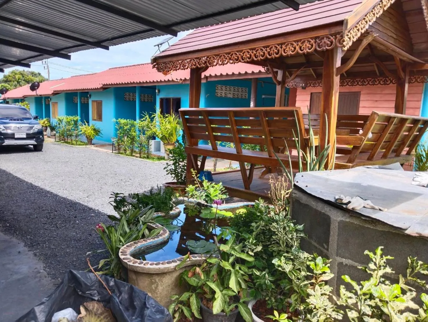 Property building in SK Hometel Samui Airport