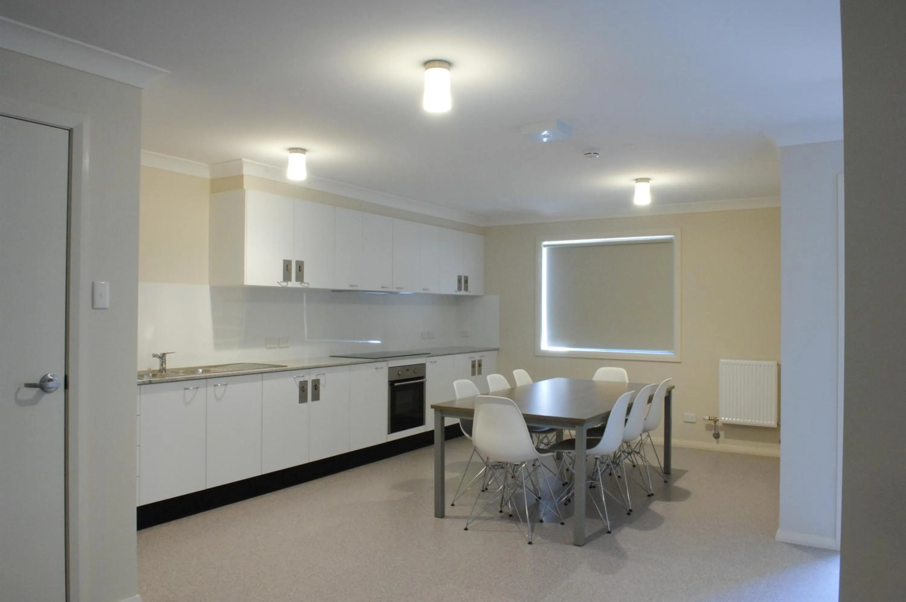 Kitchen or kitchenette in Comfort Inn Serenity Bathurst