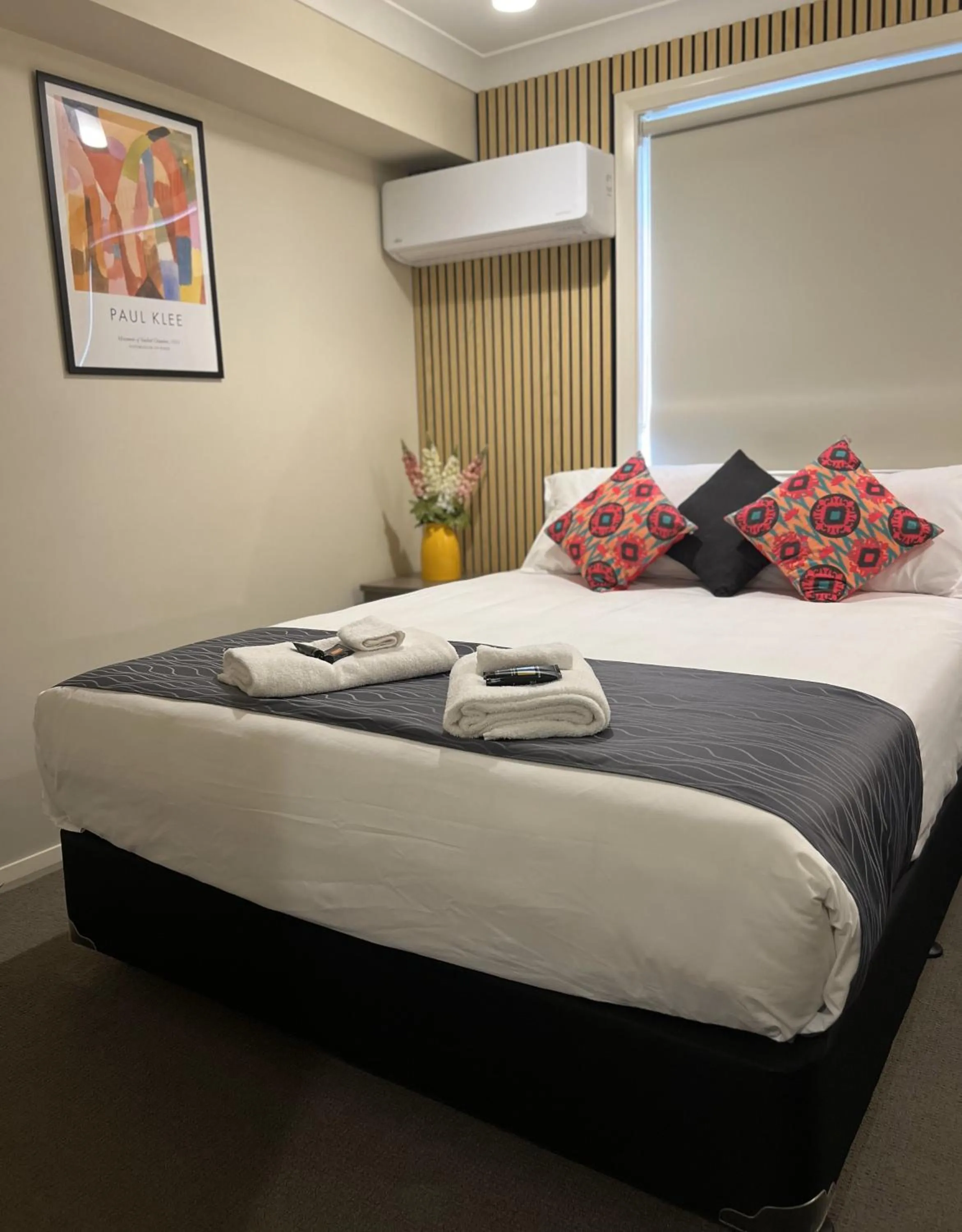 View (from property/room), Bed in Comfort Inn Serenity Bathurst