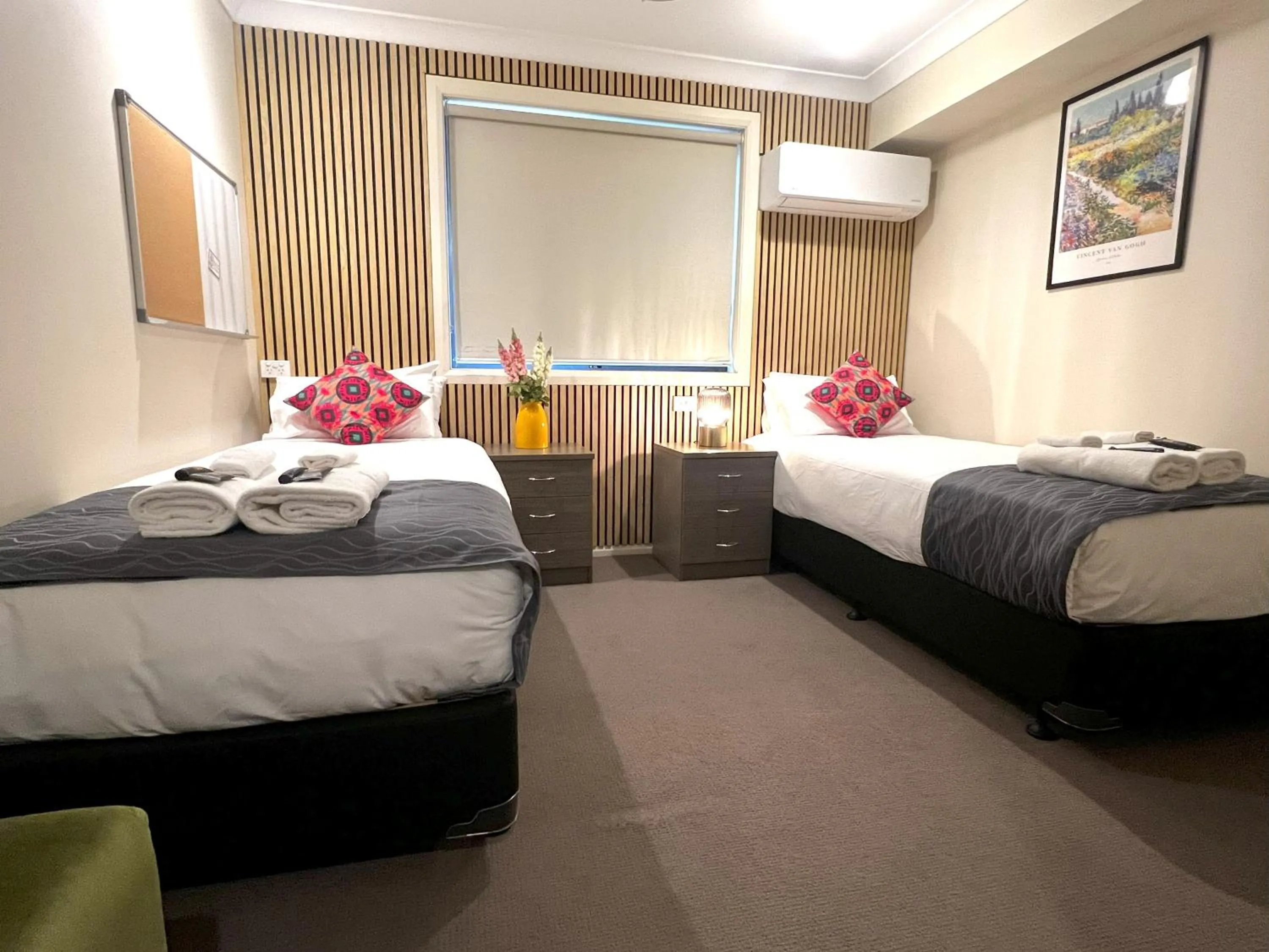 Bedroom, Bed in Comfort Inn Serenity Bathurst