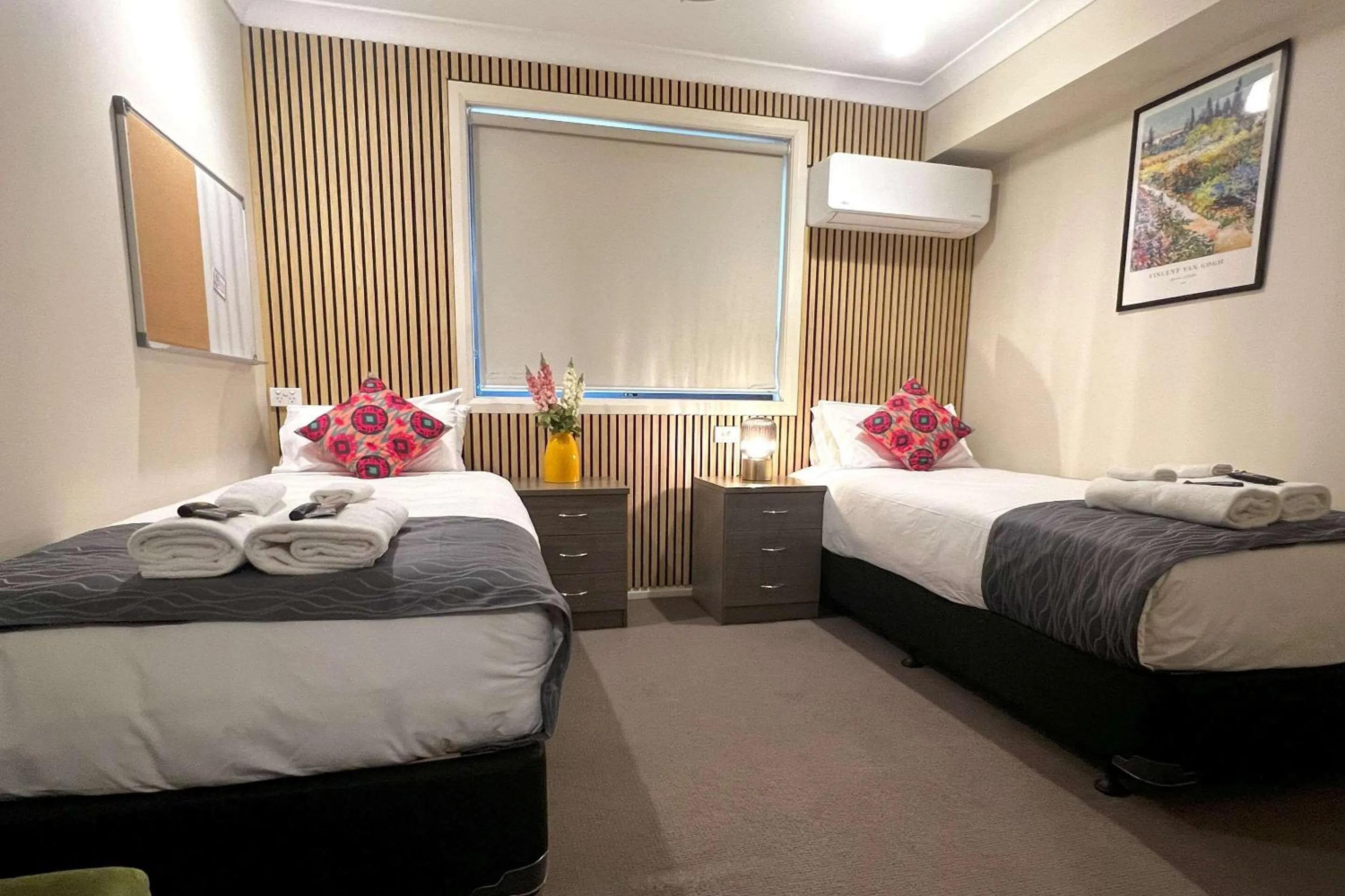 Bedroom, Bed in Comfort Inn Serenity Bathurst