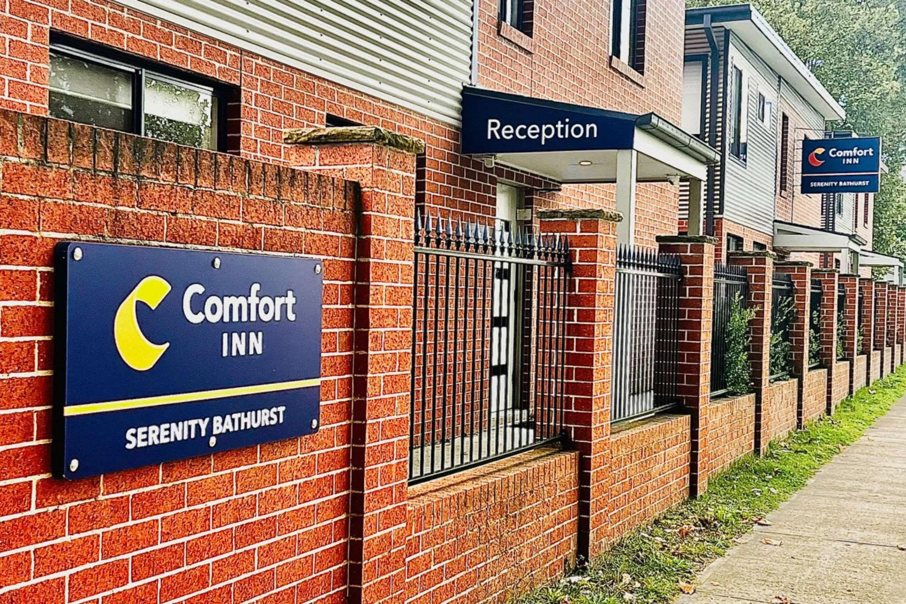 Property building in Comfort Inn Serenity Bathurst