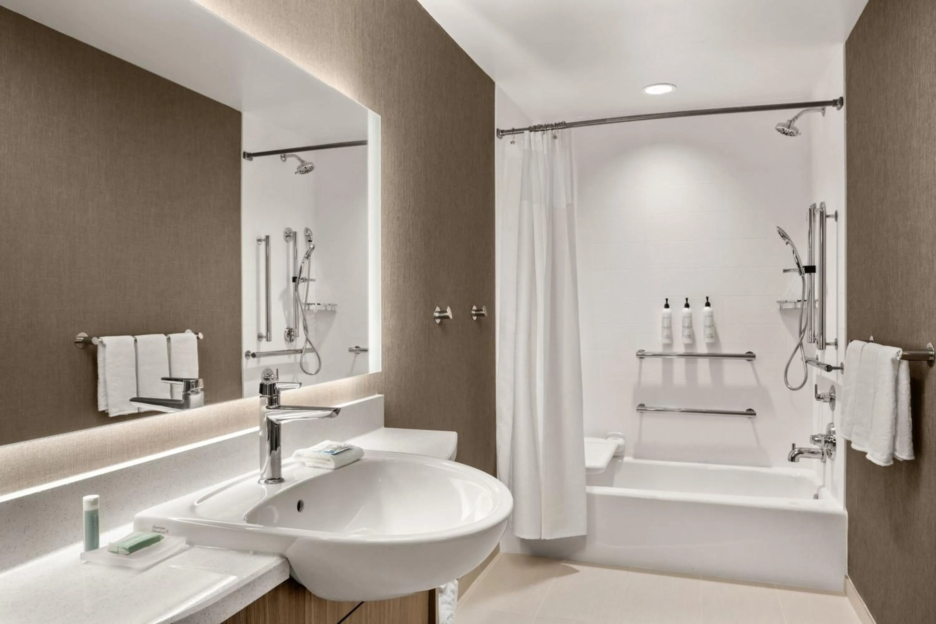 Bathroom in SpringHill Suites by Marriott Menomonee Falls