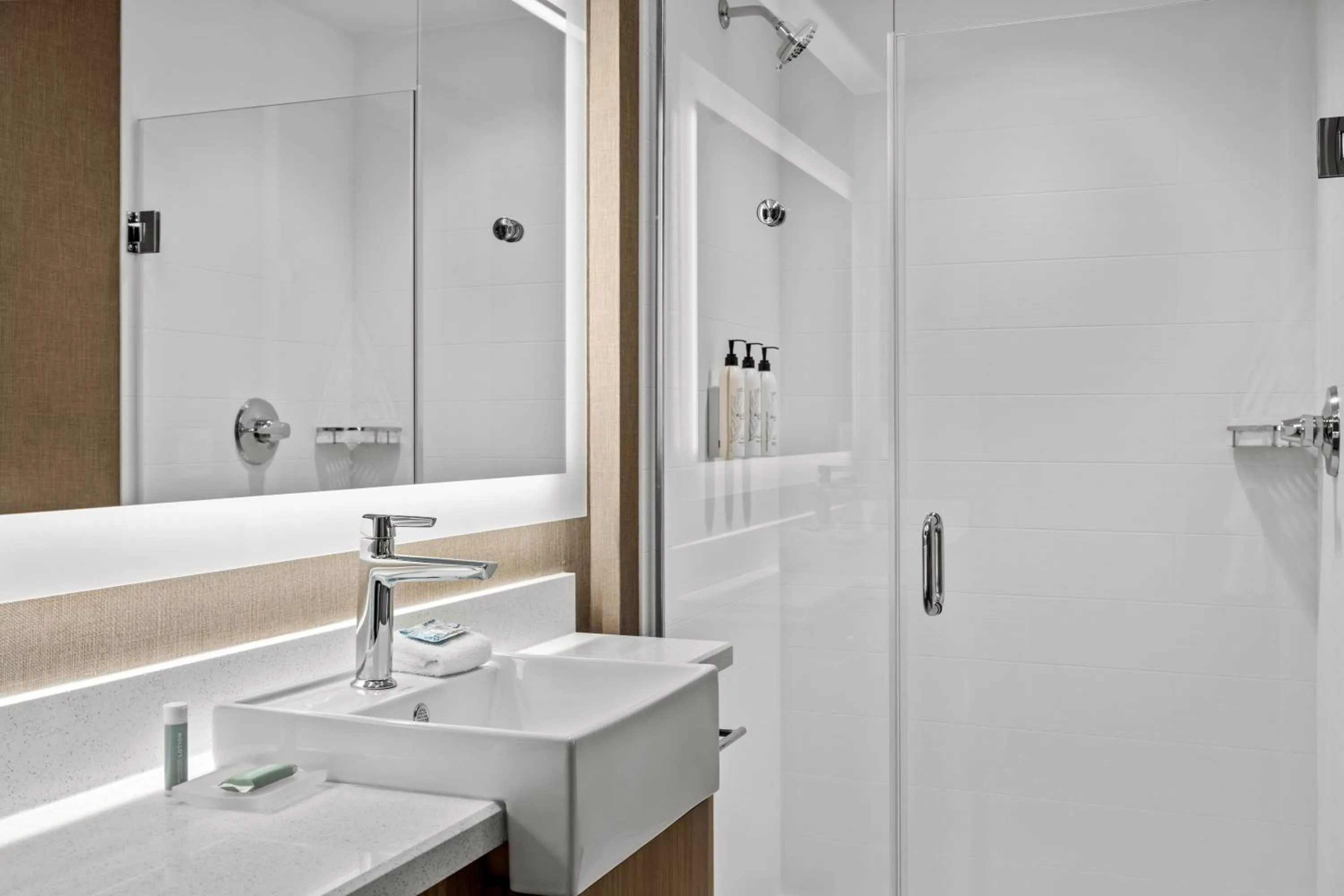 Bathroom in SpringHill Suites by Marriott Menomonee Falls