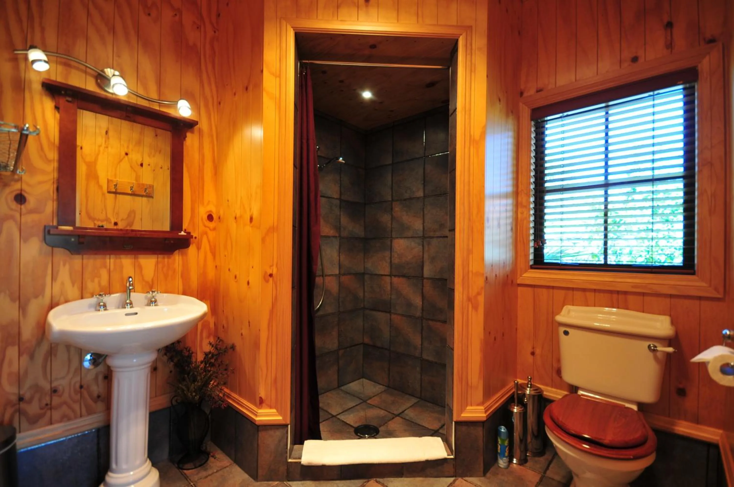 Decorative detail in River Rock Estate