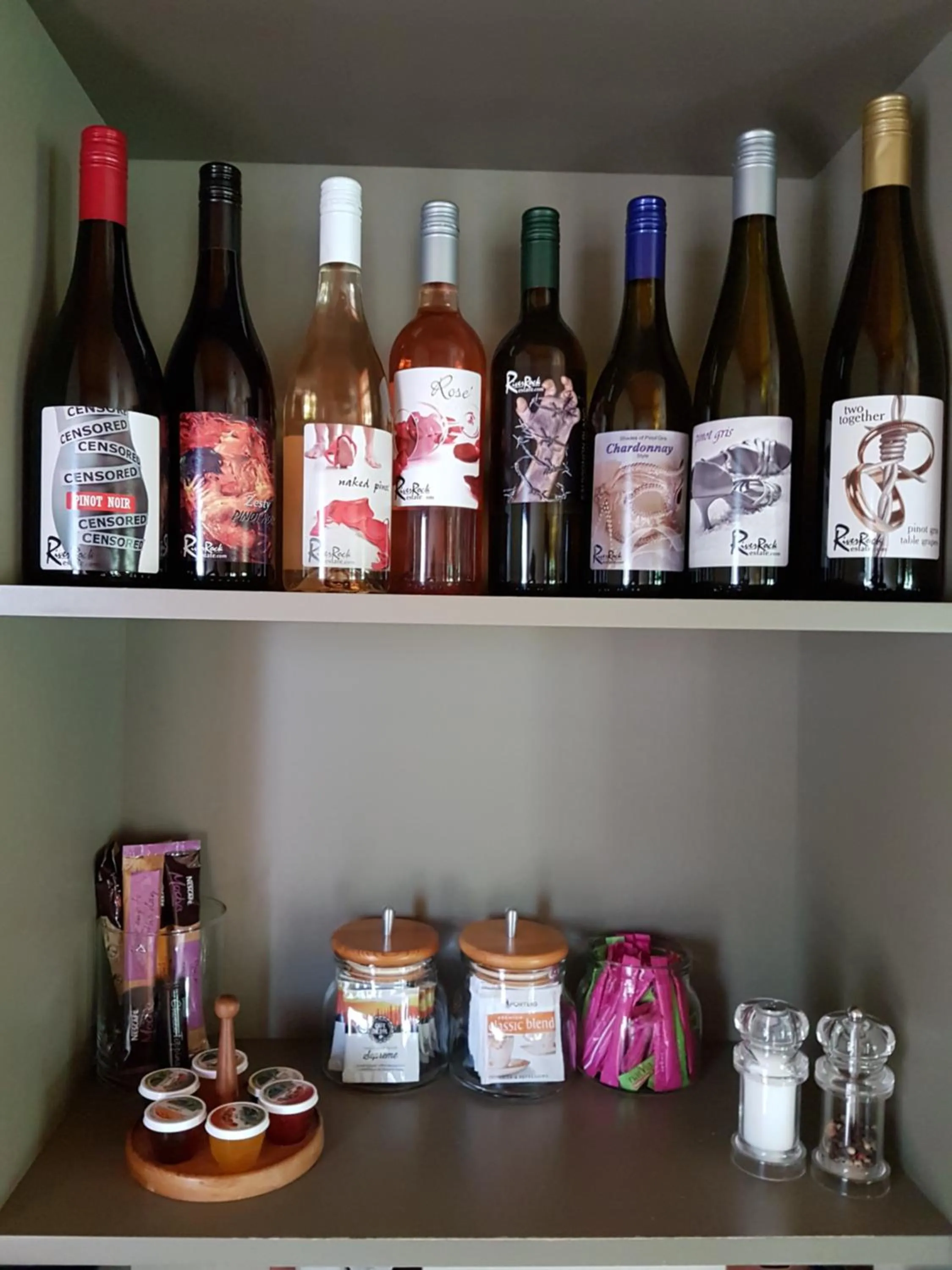 Alcoholic drinks in River Rock Estate