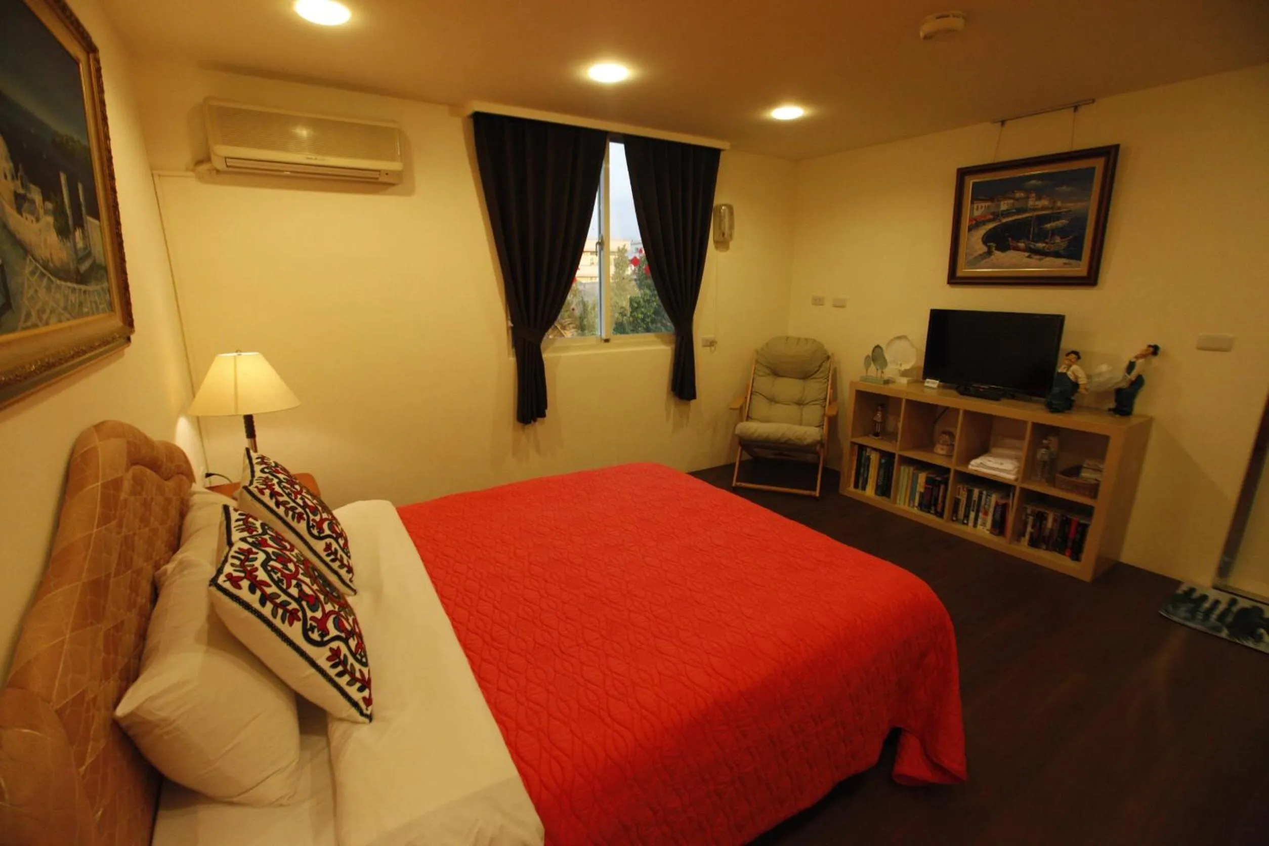Photo of the whole room, Bed in Taichung Xinshe Garden Life Homestay B&B