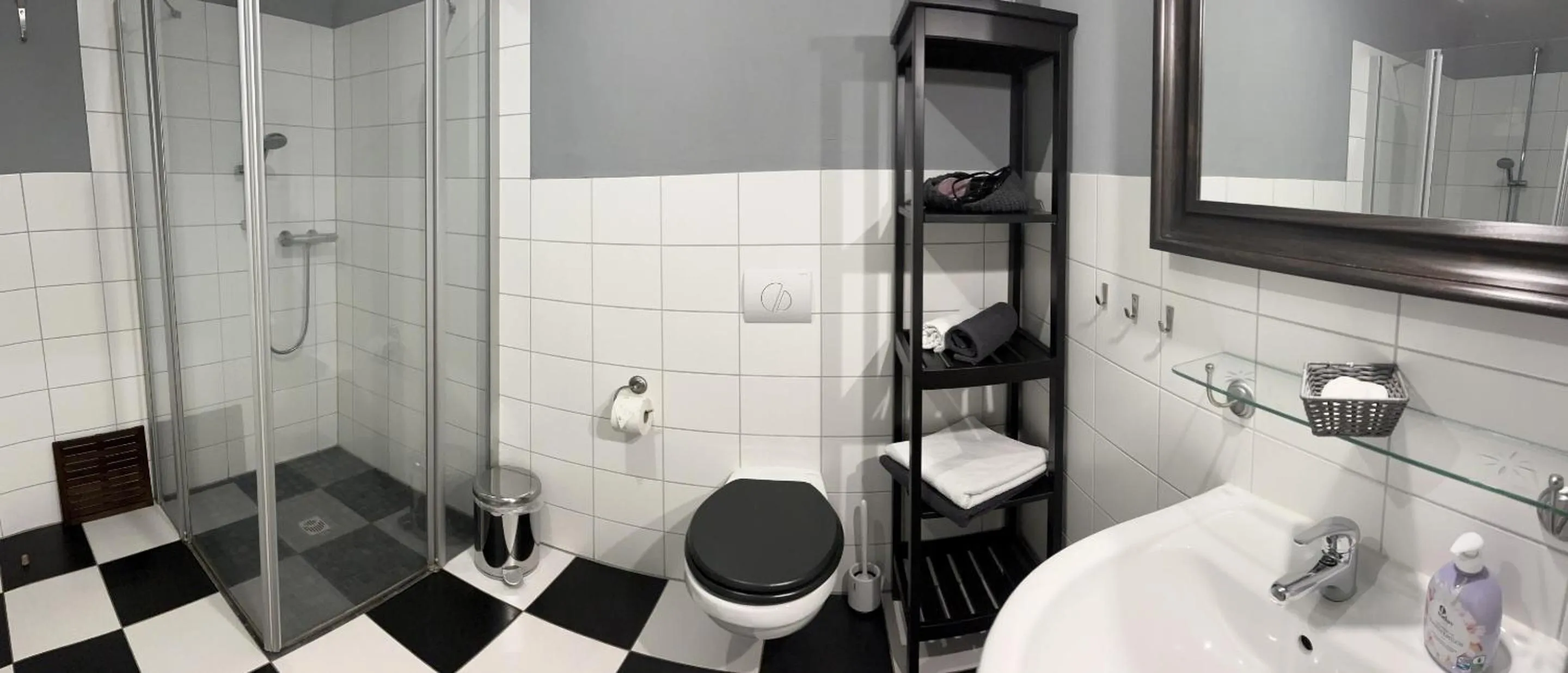 Bathroom in Landhotel Rehedyk