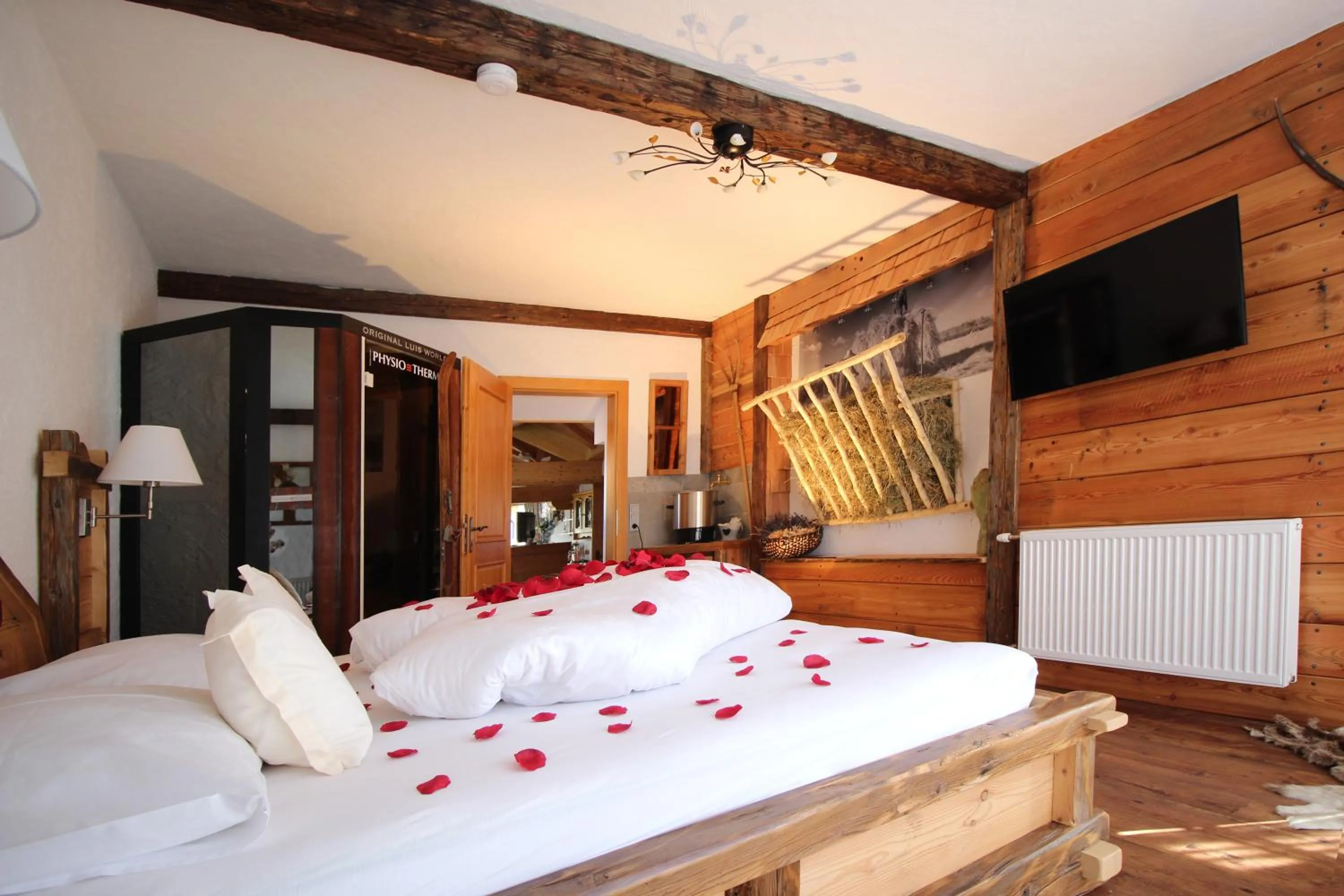 Bedroom, Bed in Hotel Prechtlhof