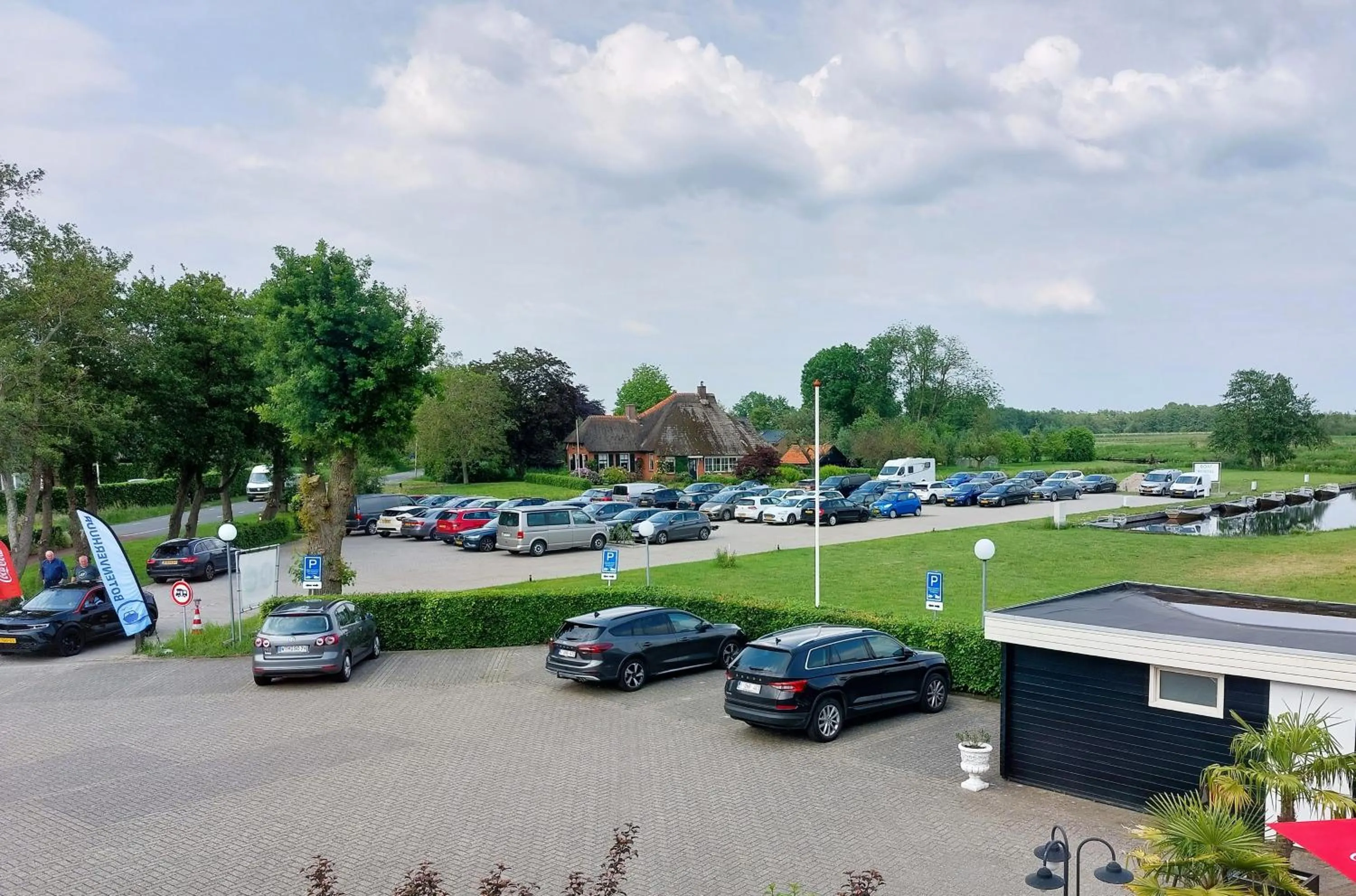 Parking in Hotel de Harmonie