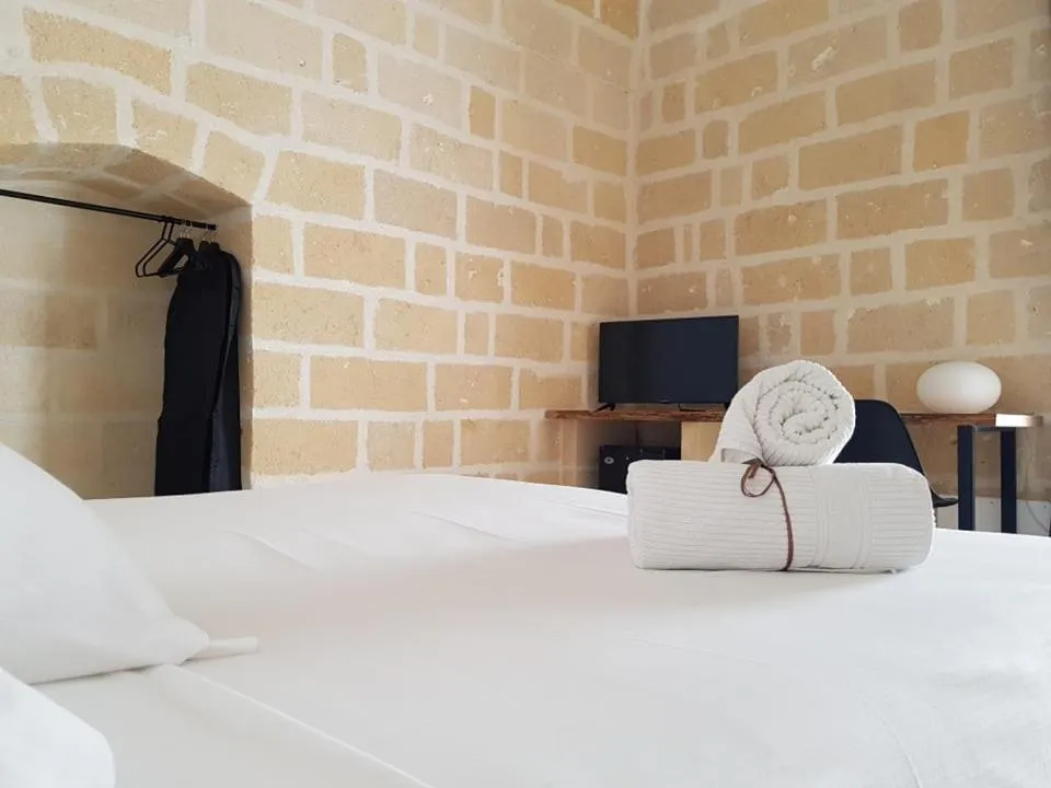 Bed in Residence Masseria Santa Lucia