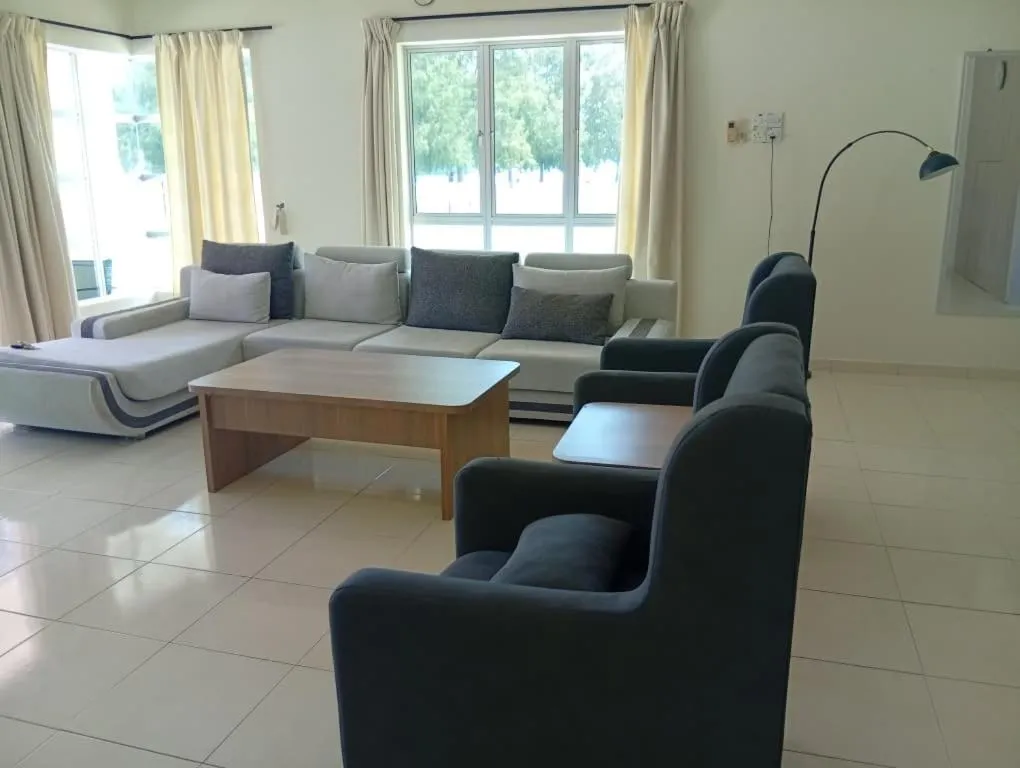 AnyLodge Waterfront Marina Island Pangkor-Lumut