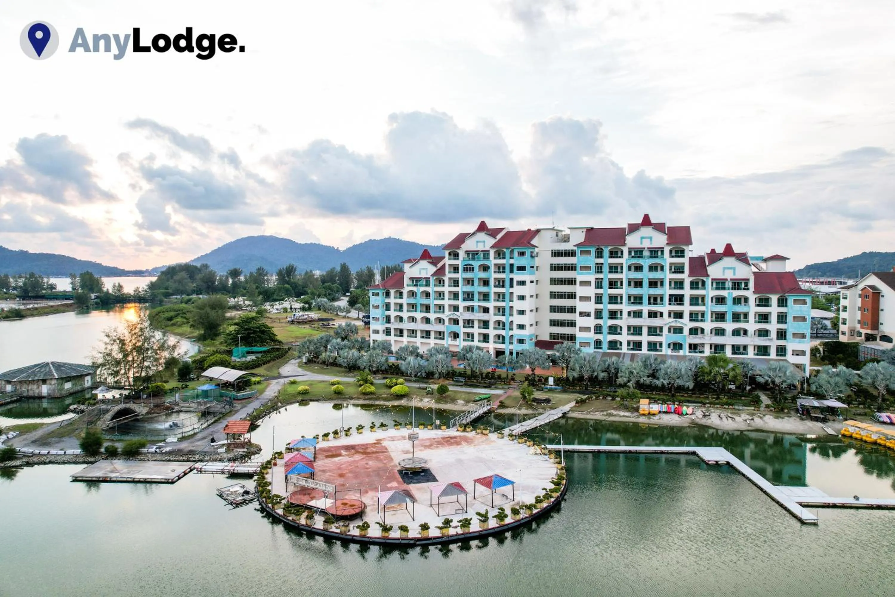 Property building in AnyLodge Waterfront Marina Island Pangkor
